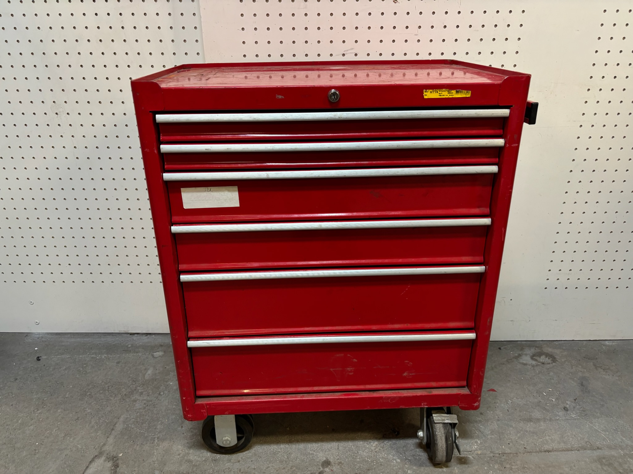 SELT / SOLD Verkfæraskápur, 2+2+2 skúffur 2