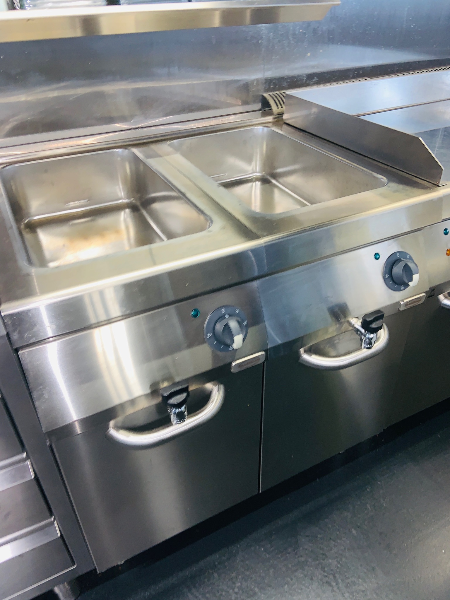SELT / SOLD - CombiSteel hitapottar