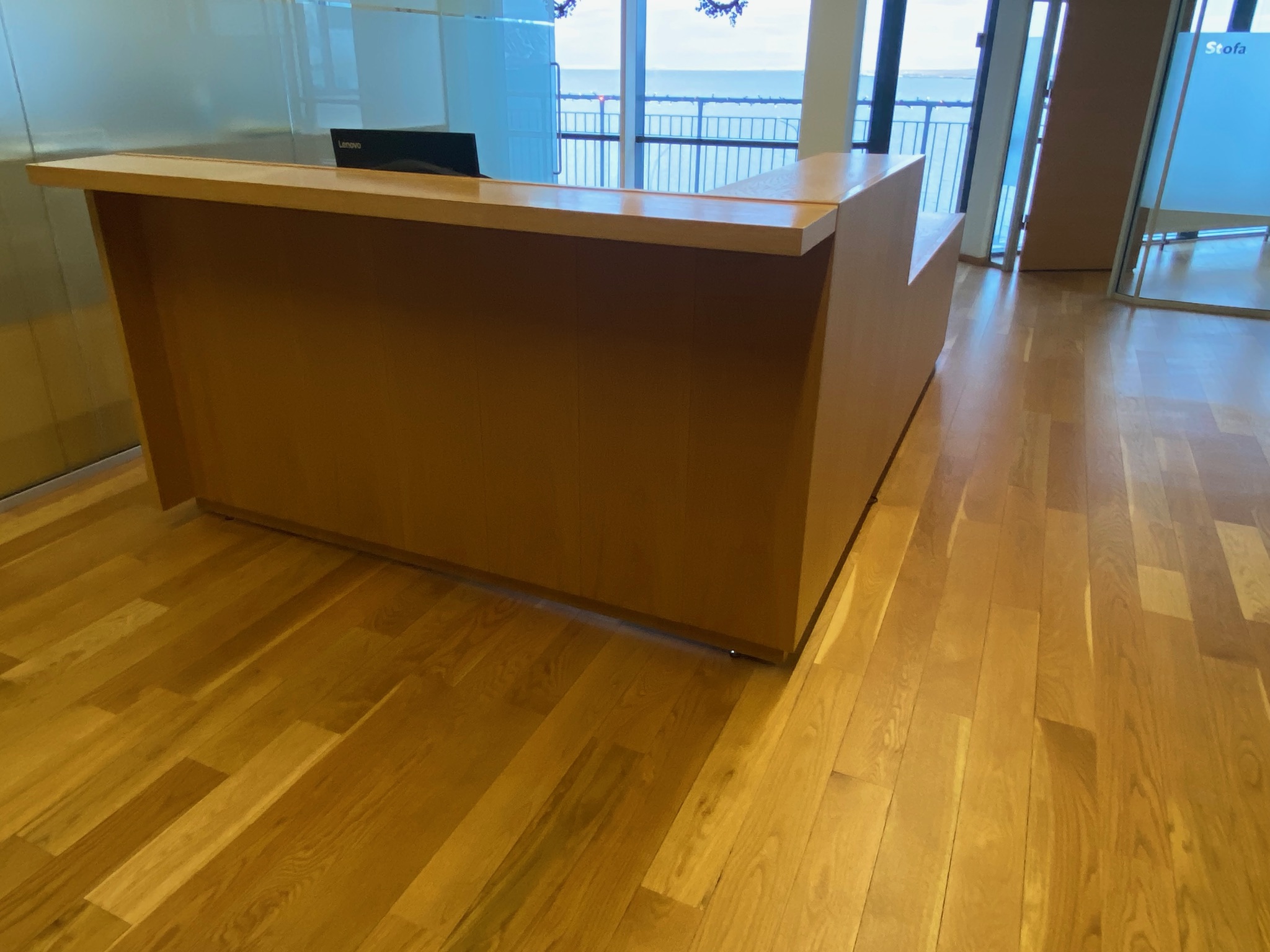 SELT / SOLD Móttökuborð, B202,5 x L322 sm. 5