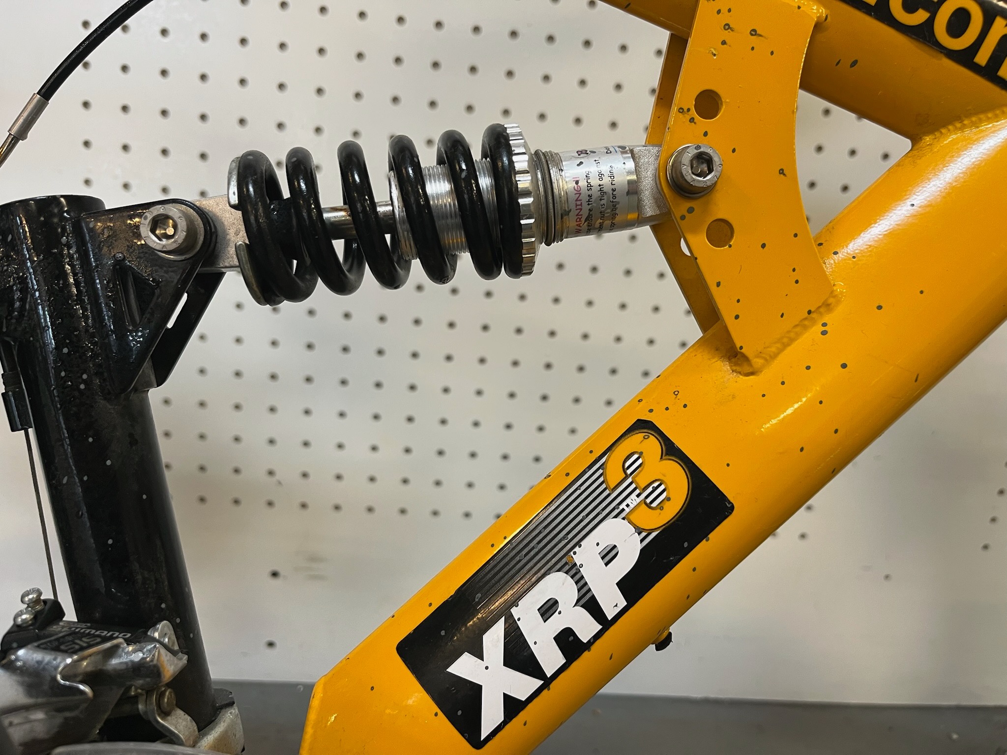 SELT / SOLD DeWalt fjallahjól XRP-3 - 26", 21 gíra 9