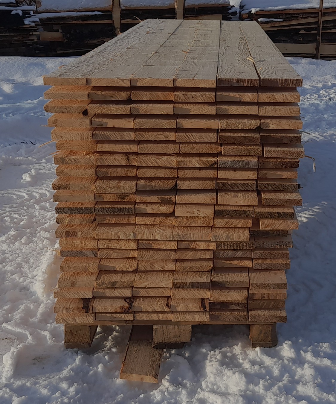 SELT / SOLD - Íslenskt timbur og handverk - bandsagað greni - 25x125x3000 3