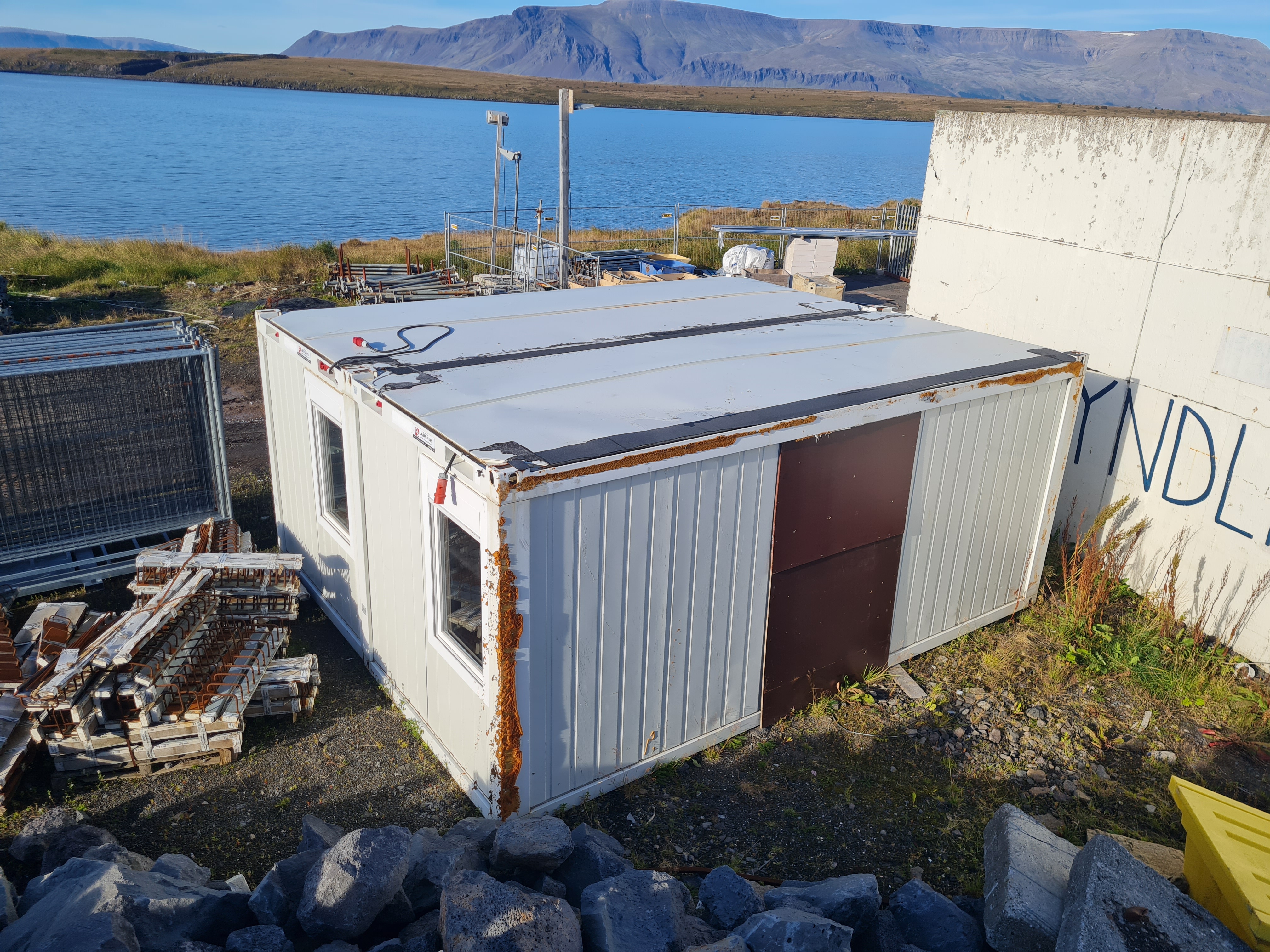 SELT / SOLD - Gámahús 2stk. - 29 fm.