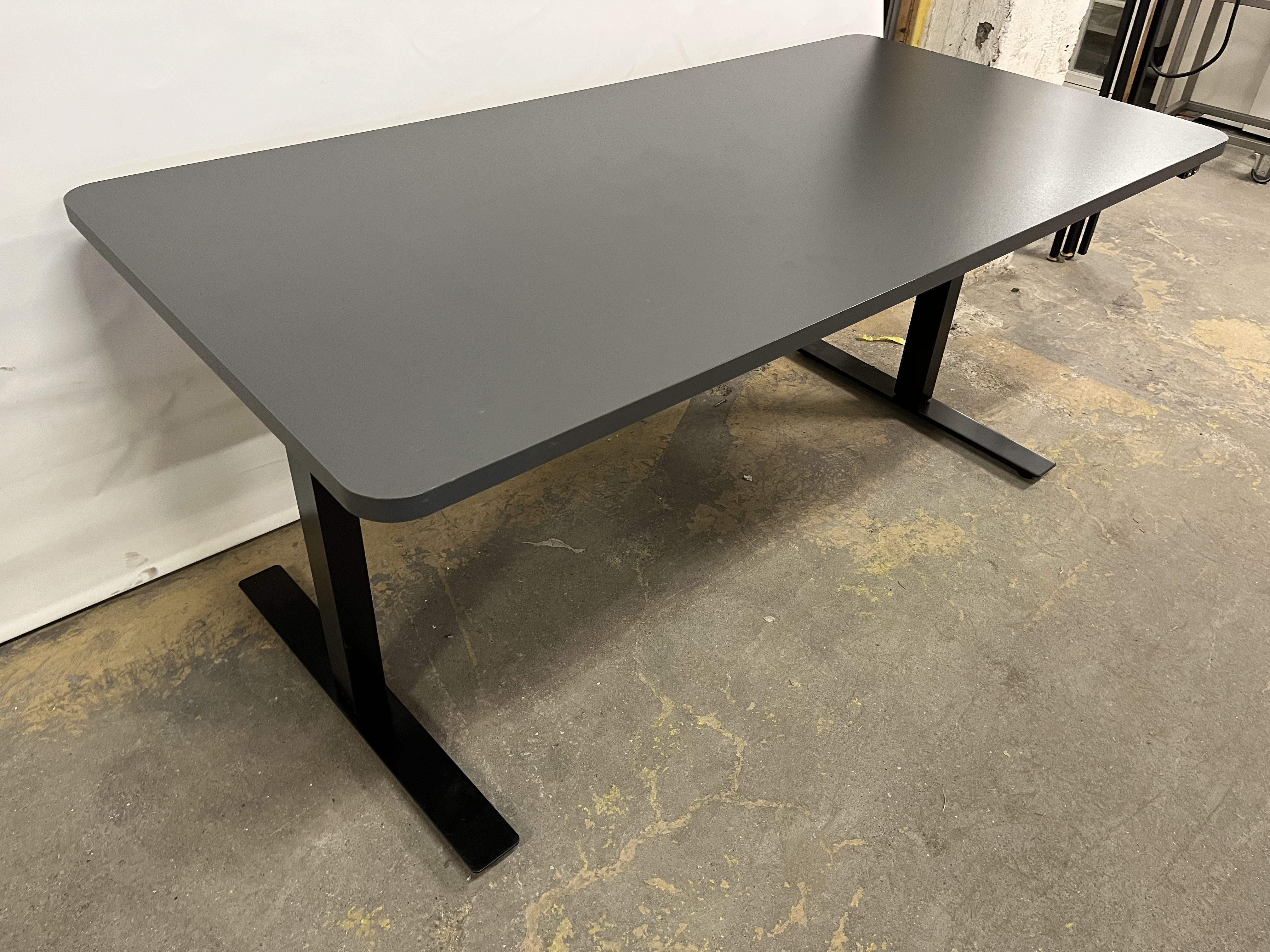 SELT / SOLD ÁG rafmagnsborð dökkgrá 160x80 - 4 stk til. 2