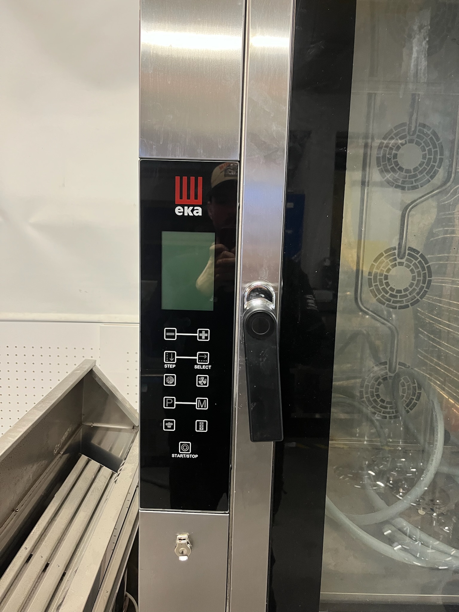 SELT / SOLD TecnoEKA gufuofn á standi ásamt háfi, 11 skúffu 3