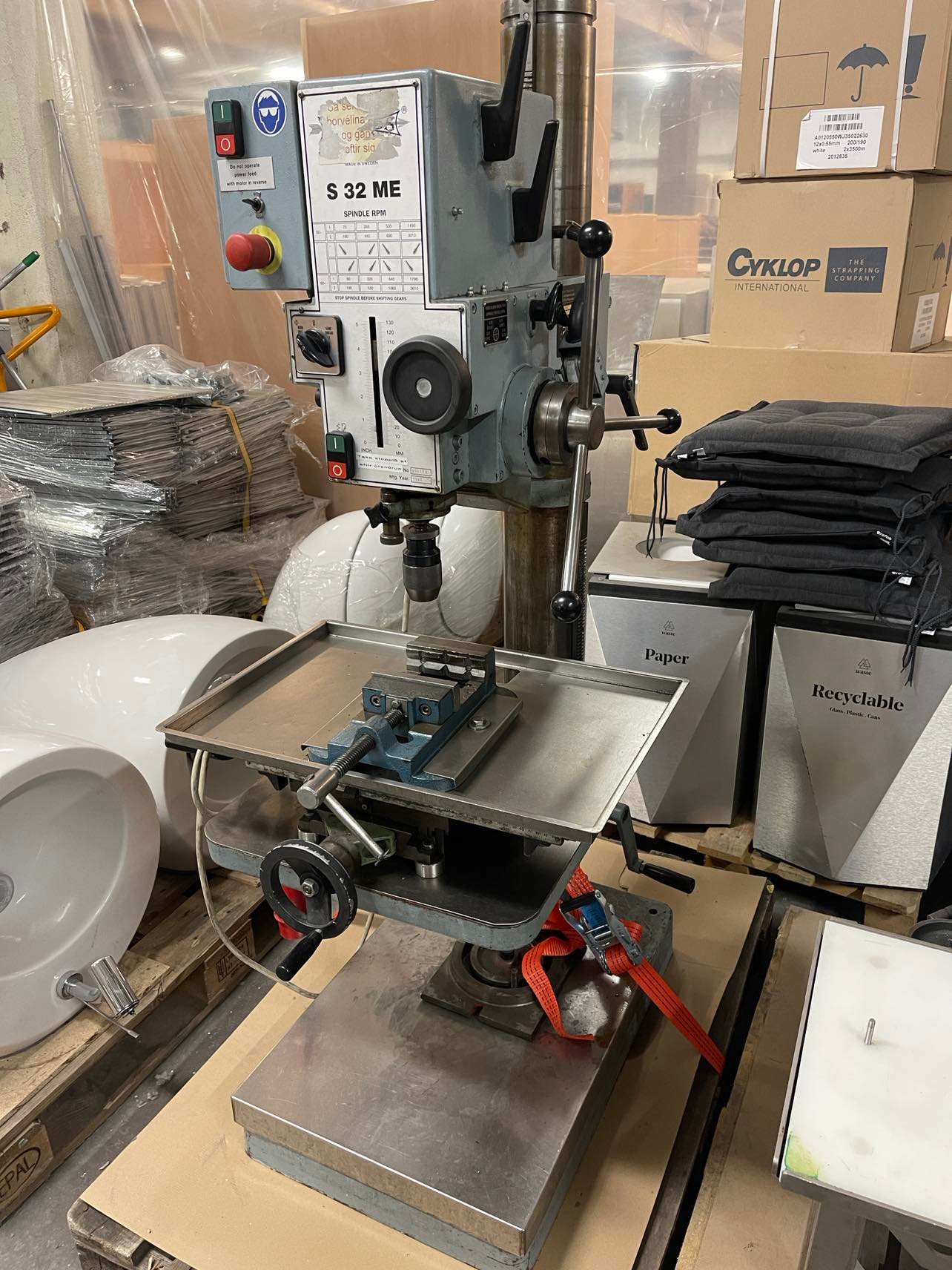 SELT / SOLD Öflug H.M. Machinery AB - Sweden súluborvél 8