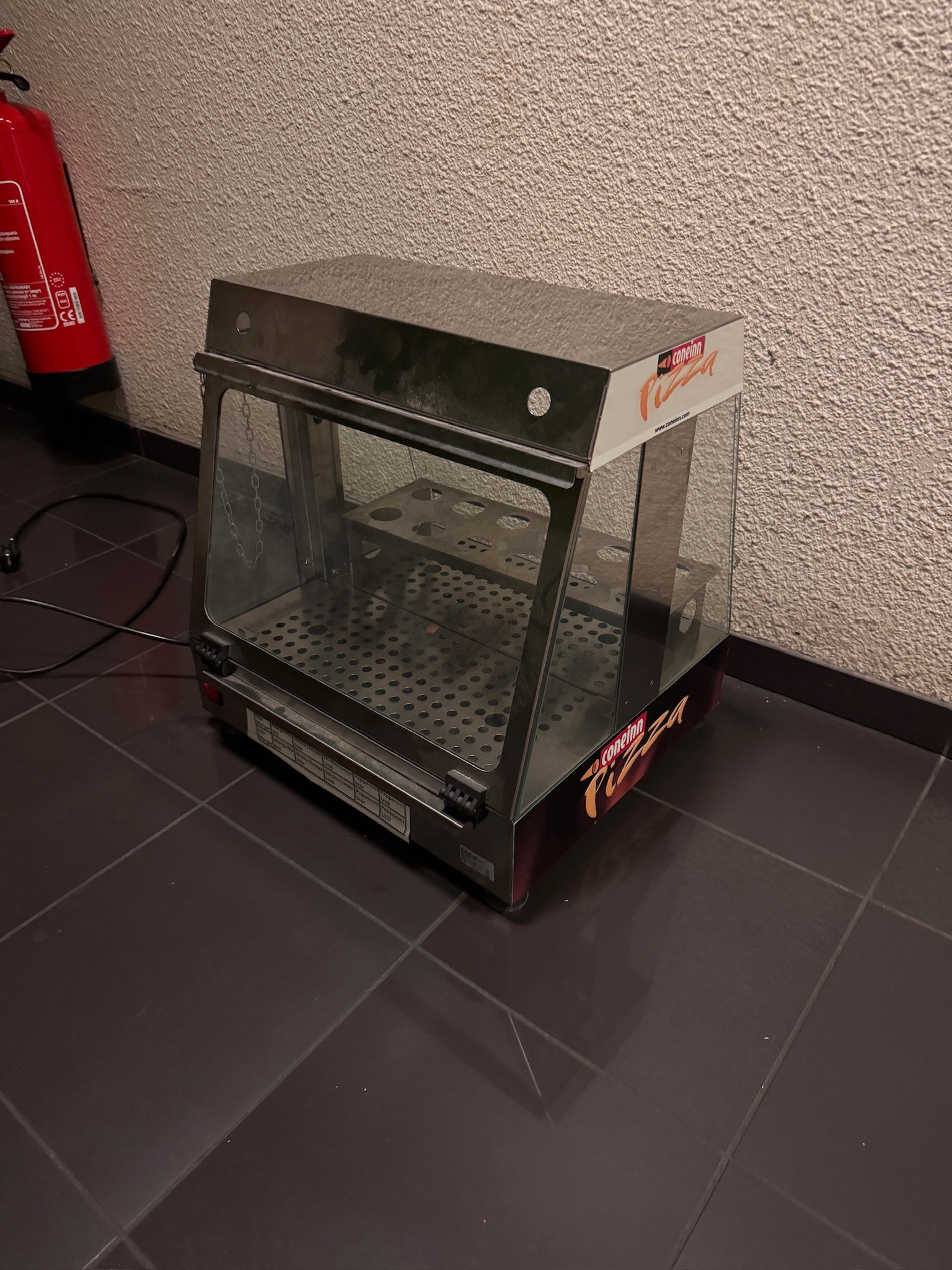 SELT / SOLD Pizzu hitari - Sambíóin Álfabakka 6
