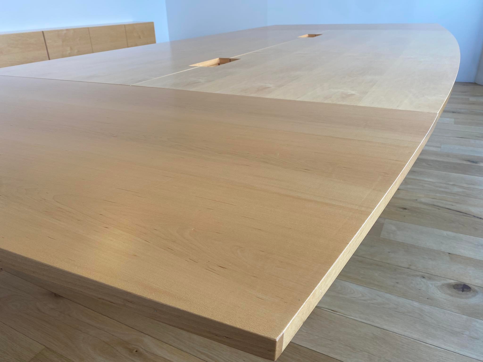 SELT - undarborð 12-14 manna - Sérsmíði - L400cm x B185cm - Skenkur í stíl 8