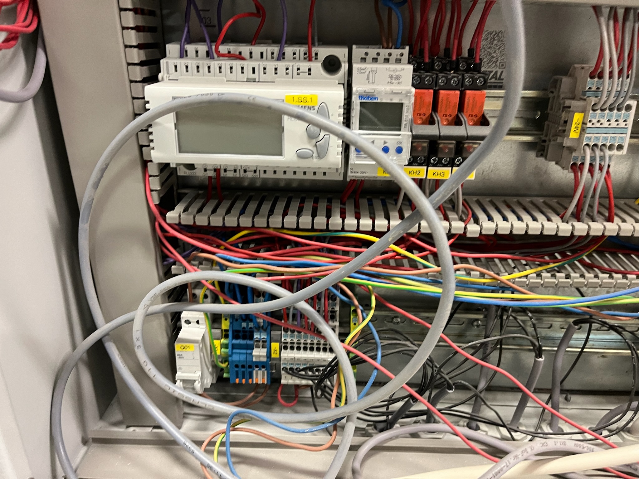 SELT / SOLD Siemens loftræstissamstæða með stjórnborði 7