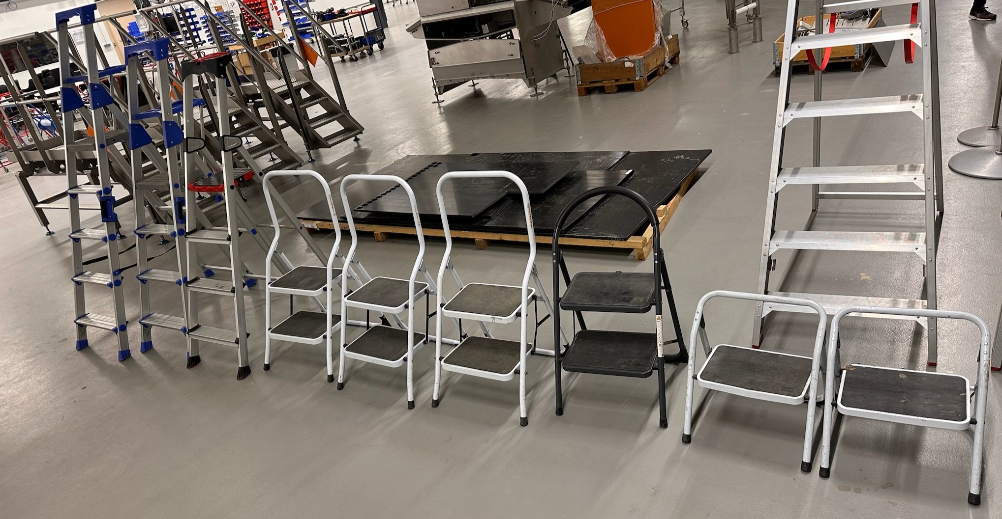 SELT / SOLD - Stigar og tröppur - 9 stk 7