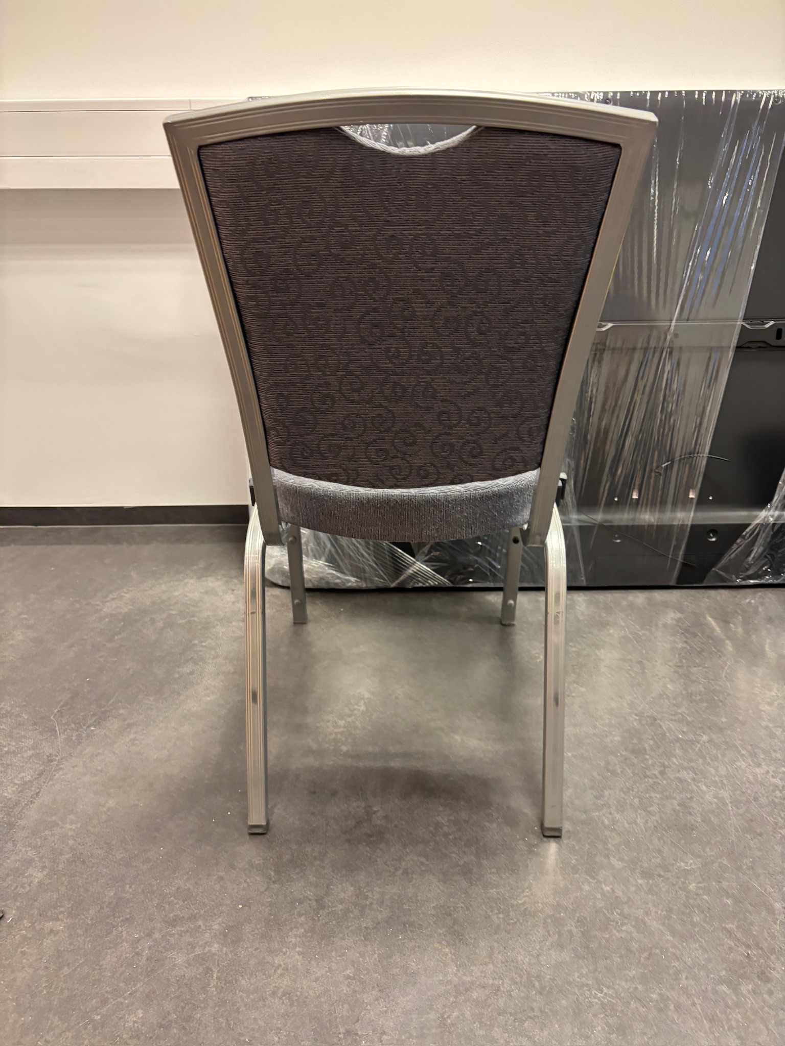 SELT / SOLD AlpphhaStack stólar, léttir og staflanlegir 4
