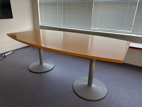SELT / SOLD Fundarborð frá Á. Guðmundsson, L200xB110sm., 6 til 8 manna 3