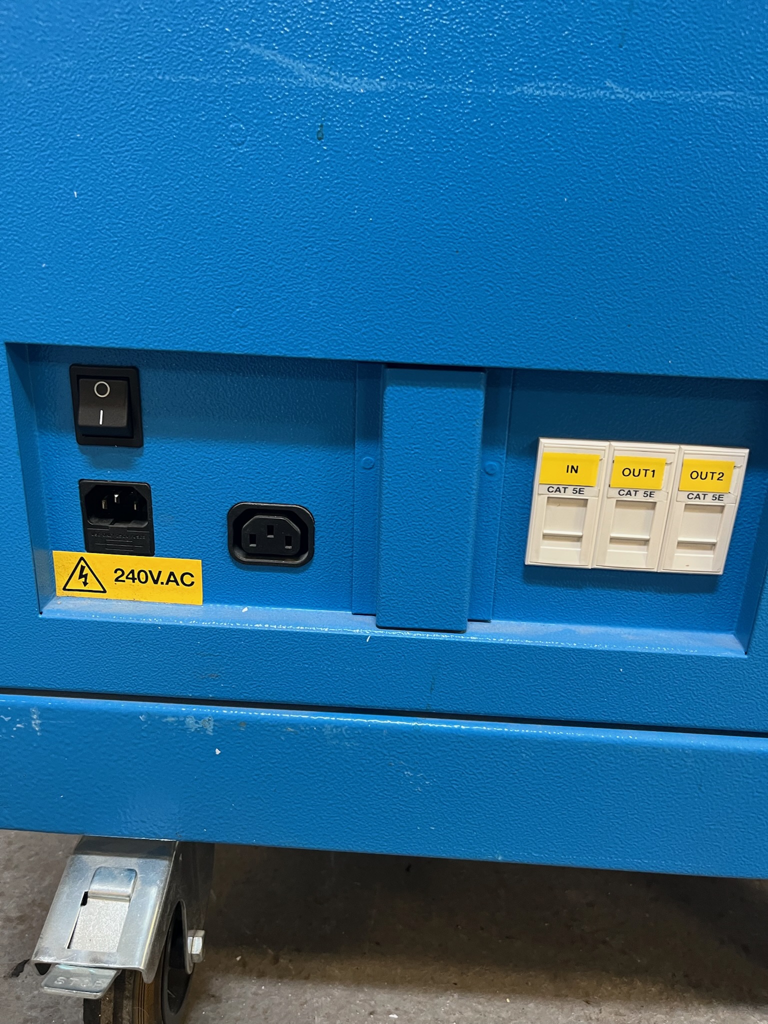 SELT / SOLD SmartLine hleðsluskápur 7