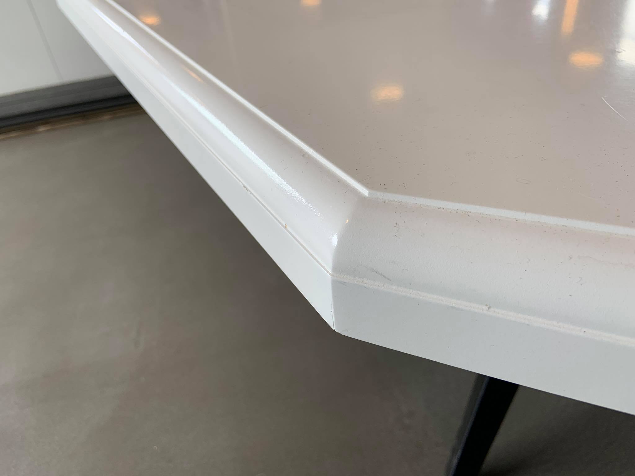 SELT / SOLD Fundarborð - sérsmíði - sprautulakkað 11