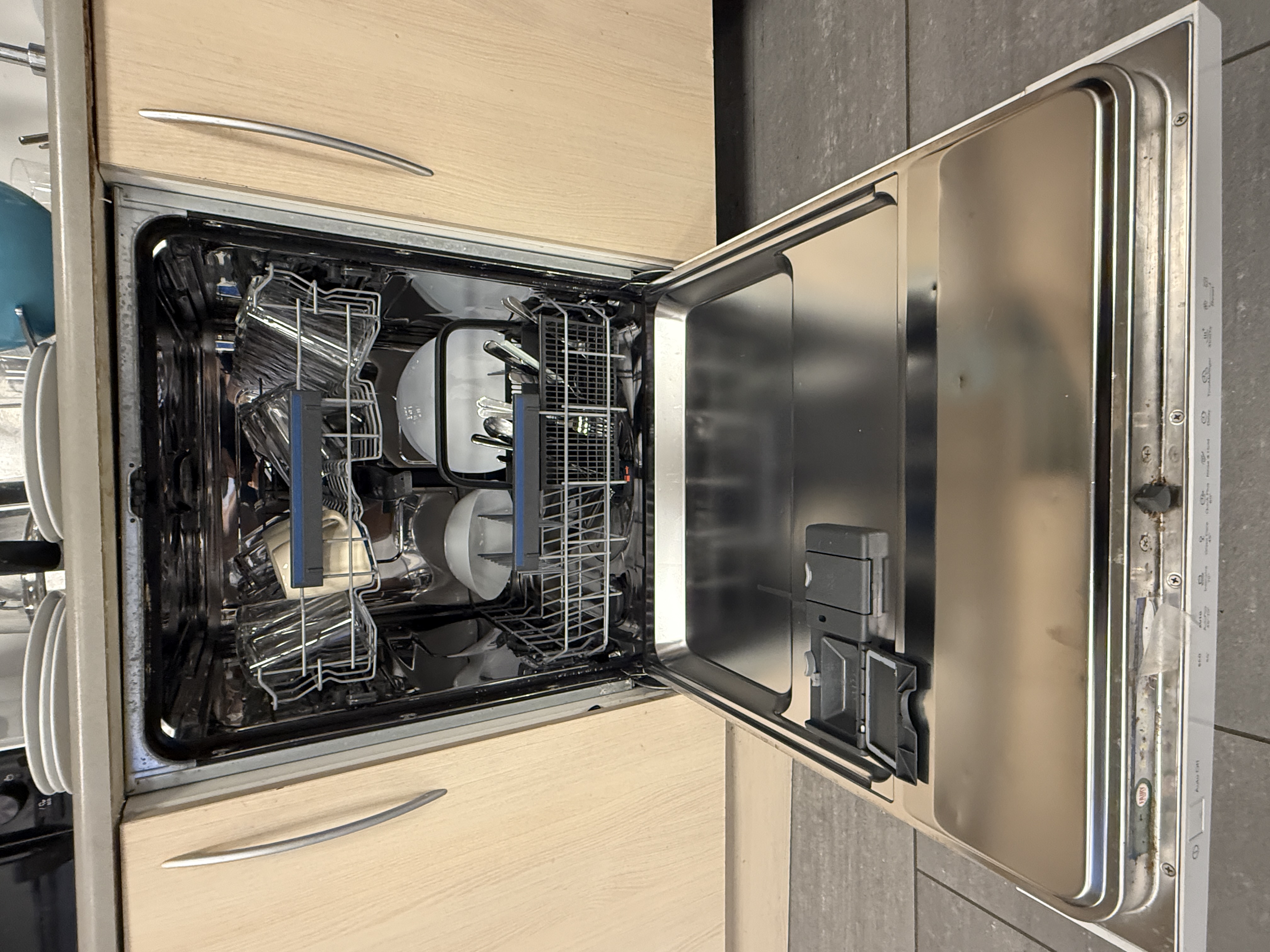 SELT / SOLD Electrolux ESF5545LOW – Uppþvottavél 9