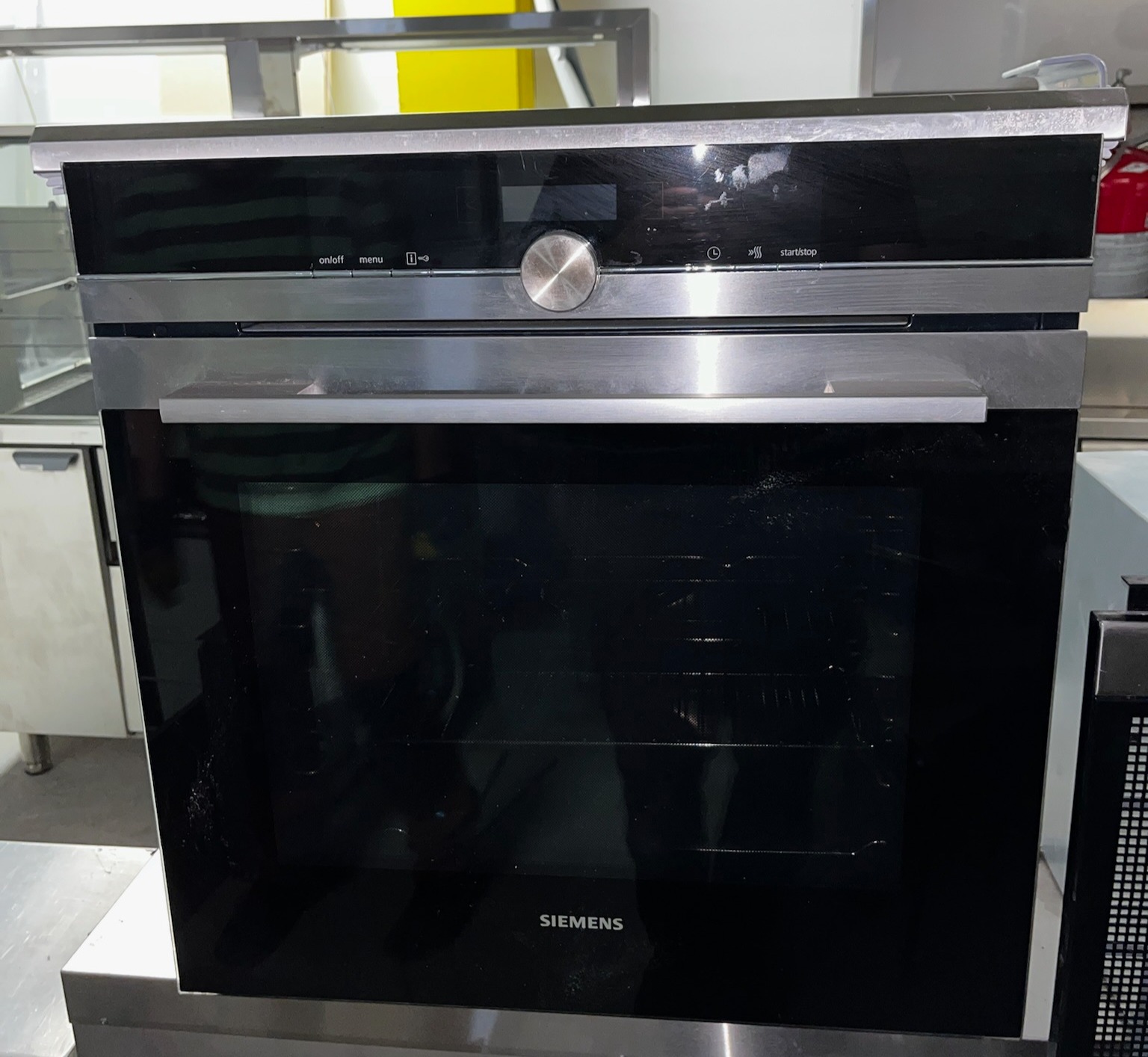 SELT / SOLD SIEMENS blástursofn 3.65KW - sjálfhreinsandi 4