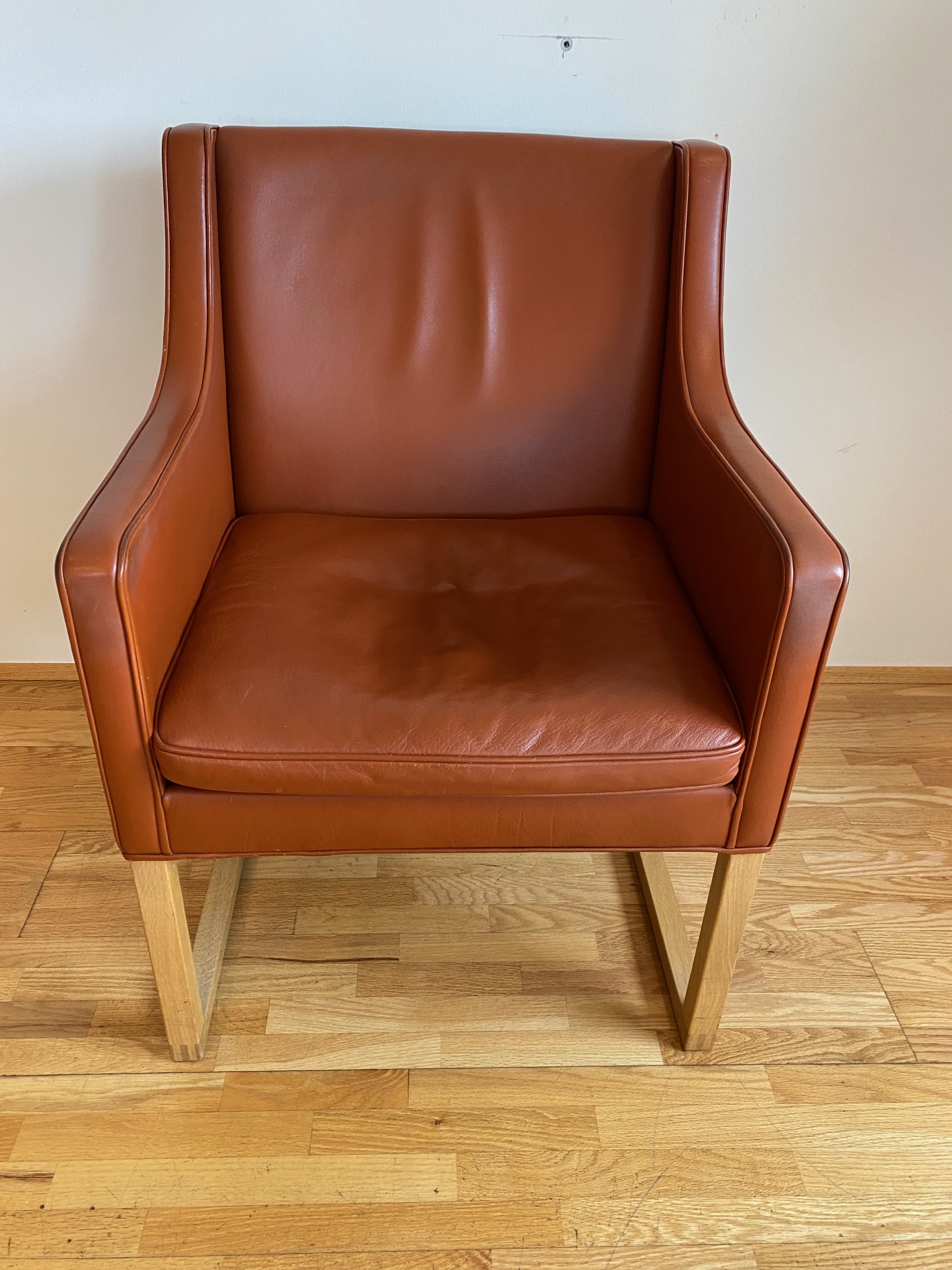 SELT / SOLD Borge Mogensen Lounge Chairs, Model 3246, handsmíðaðir leðurstóll 2