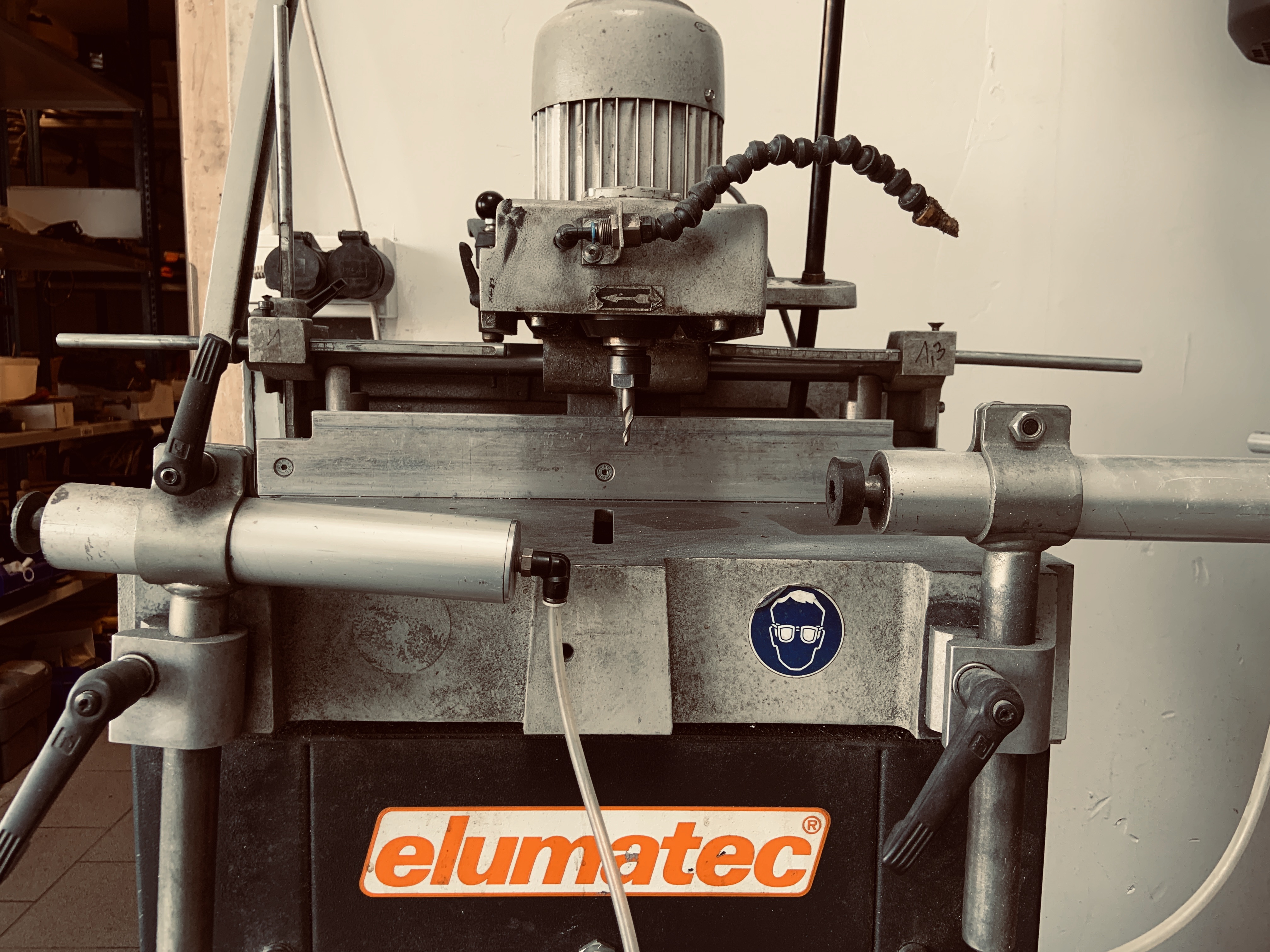 Selt-Elumatec AS 70/44 fræsari 4