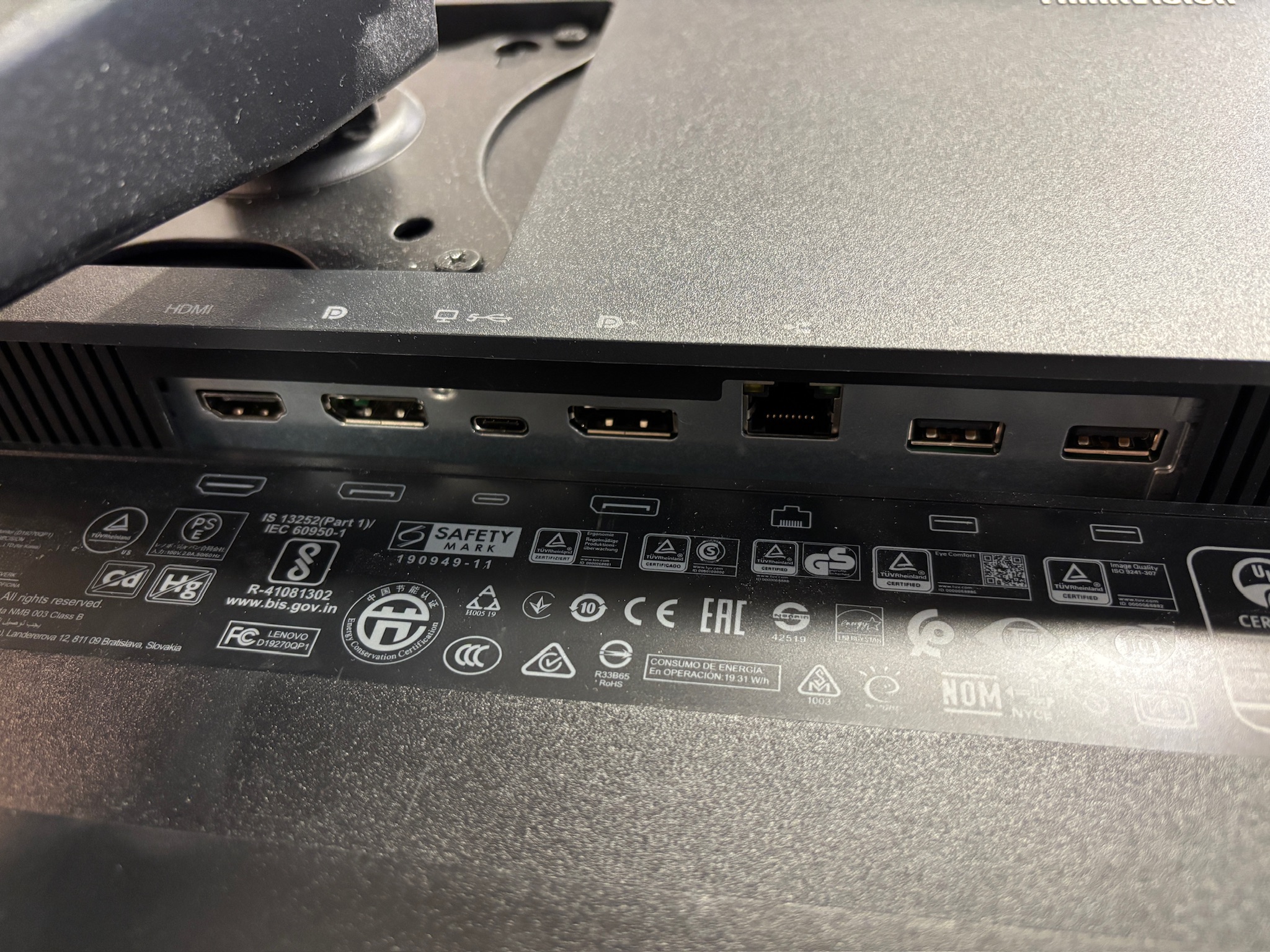 SELT / SOLD Lenovo ThinkVision QHD tölvuskjáir á Roline armi, 27'' 5