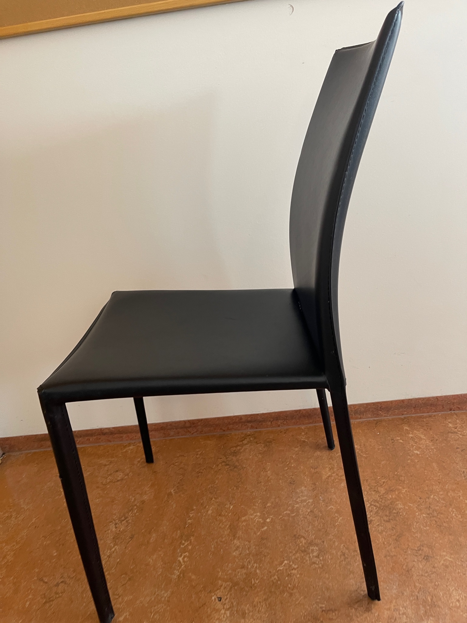 Selt/Endurnýtt-Eldhúsborð hvít - 180x80 og 120x80 7
