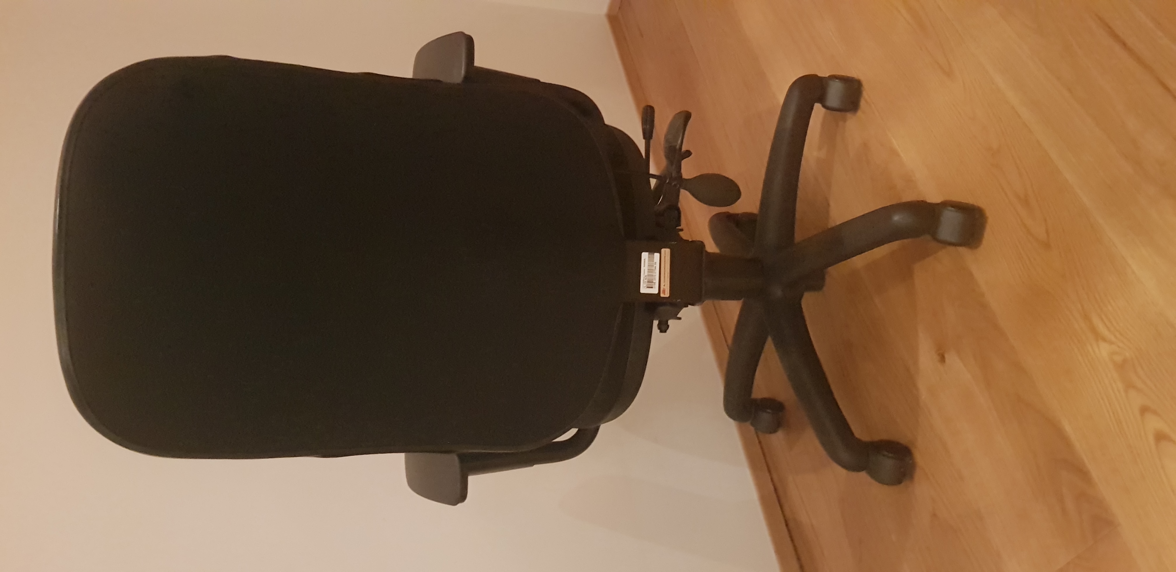 SELT / SOLD - Flottur skrifstofustóll - Mark 30 frá Á. G. sem nýr 6