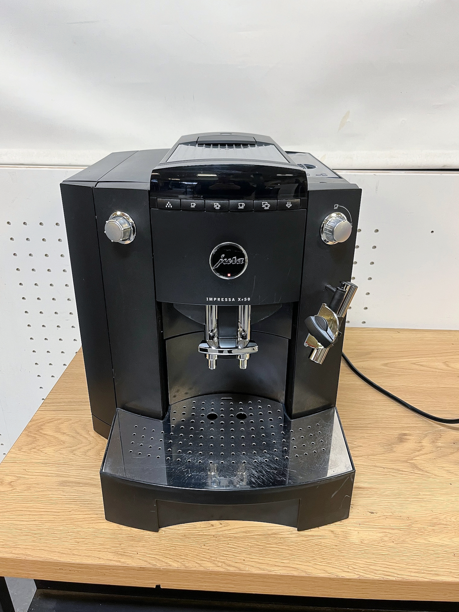 SELT / SOLD Jura Impressa XF50 kaffivél