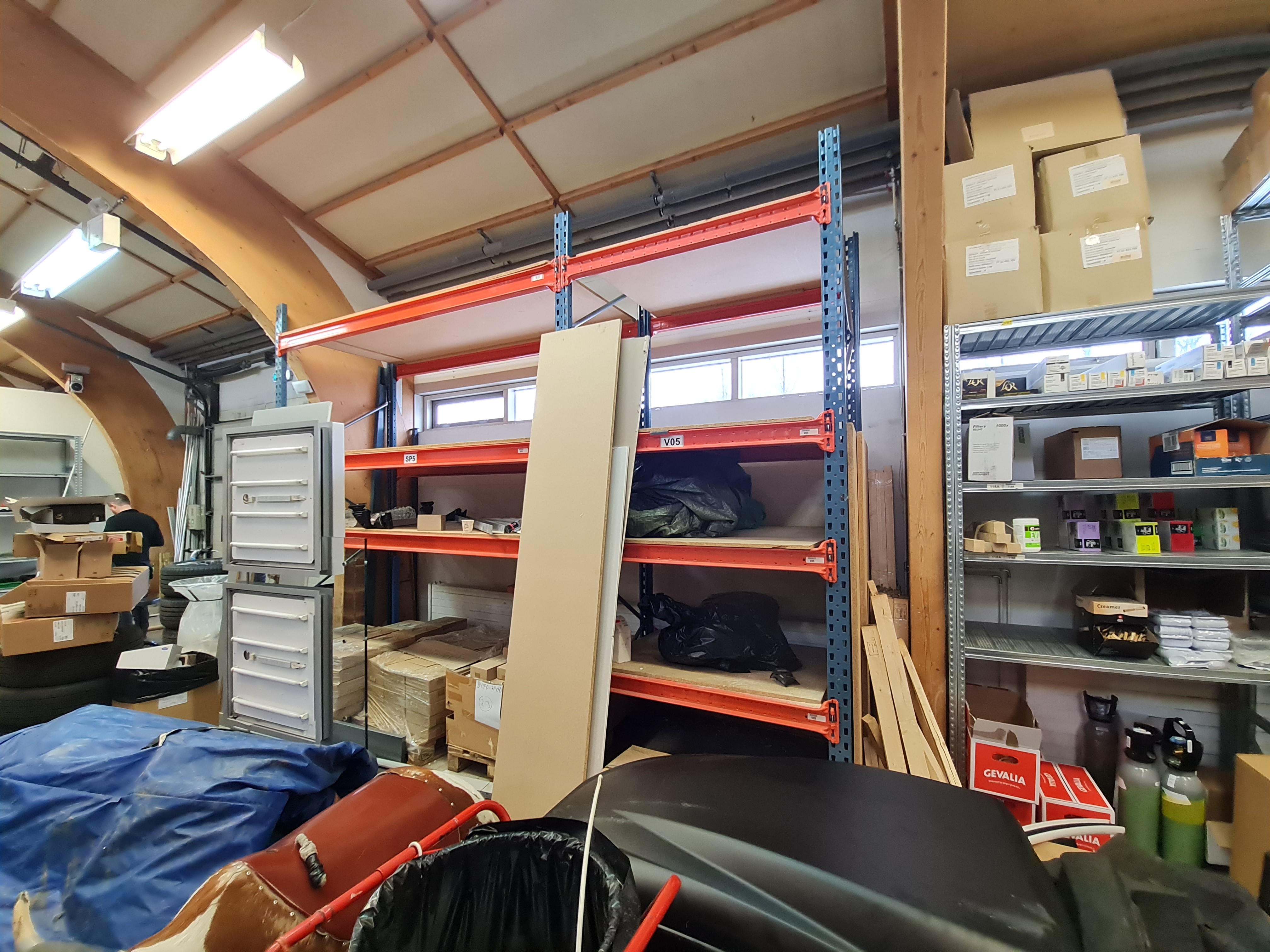 SELT / SOLD - Milliloft um 300 fm. 7