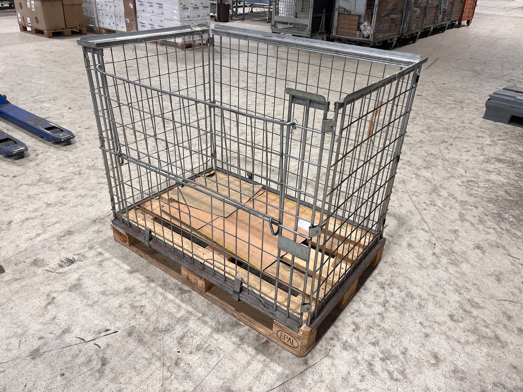 SELT / SOLD Brettagrind frá AJ Vörulistanum, B122xD71xH102sm 2