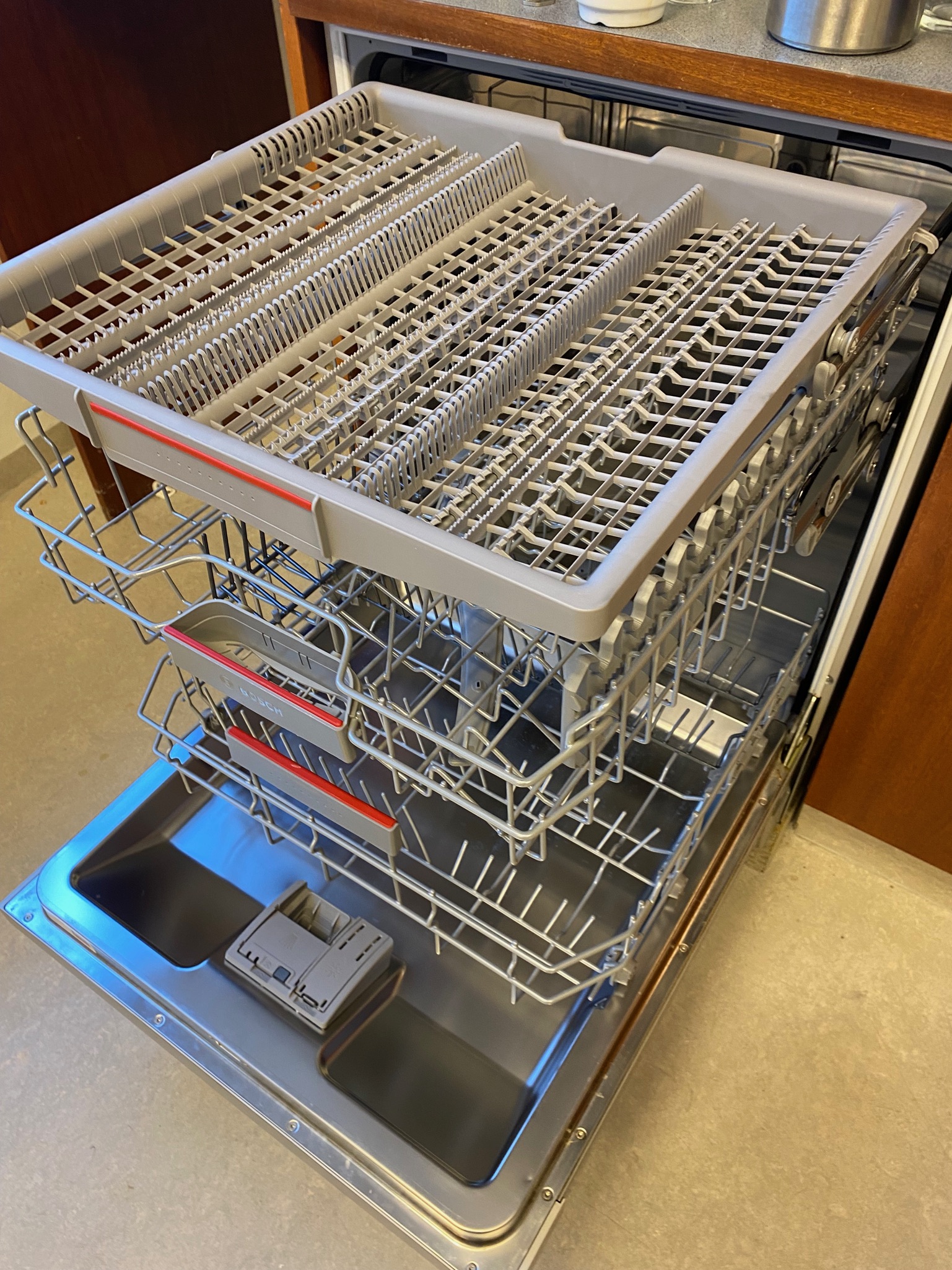 SELT / SOLD Bosch uppþvottavél 2
