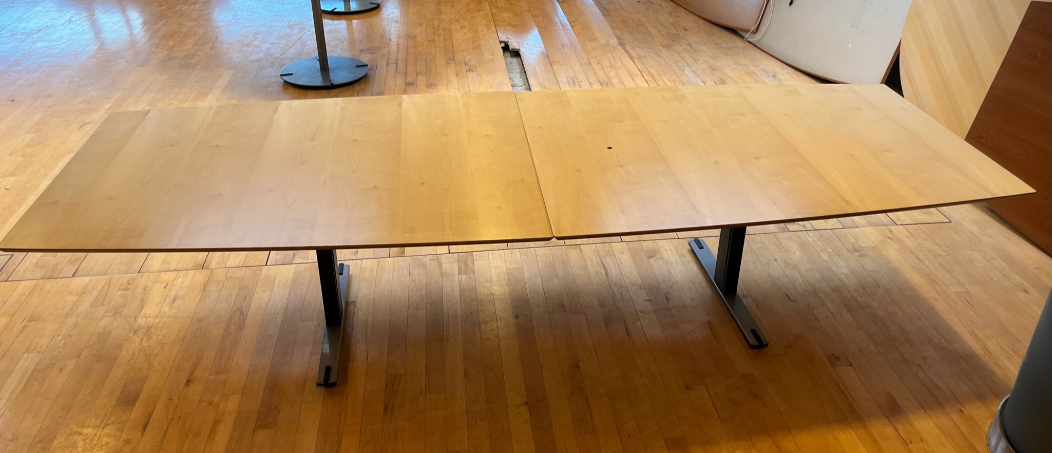 SELT / SOLD Fundarborð 8-10 manna - 320 x 120 sm. 3