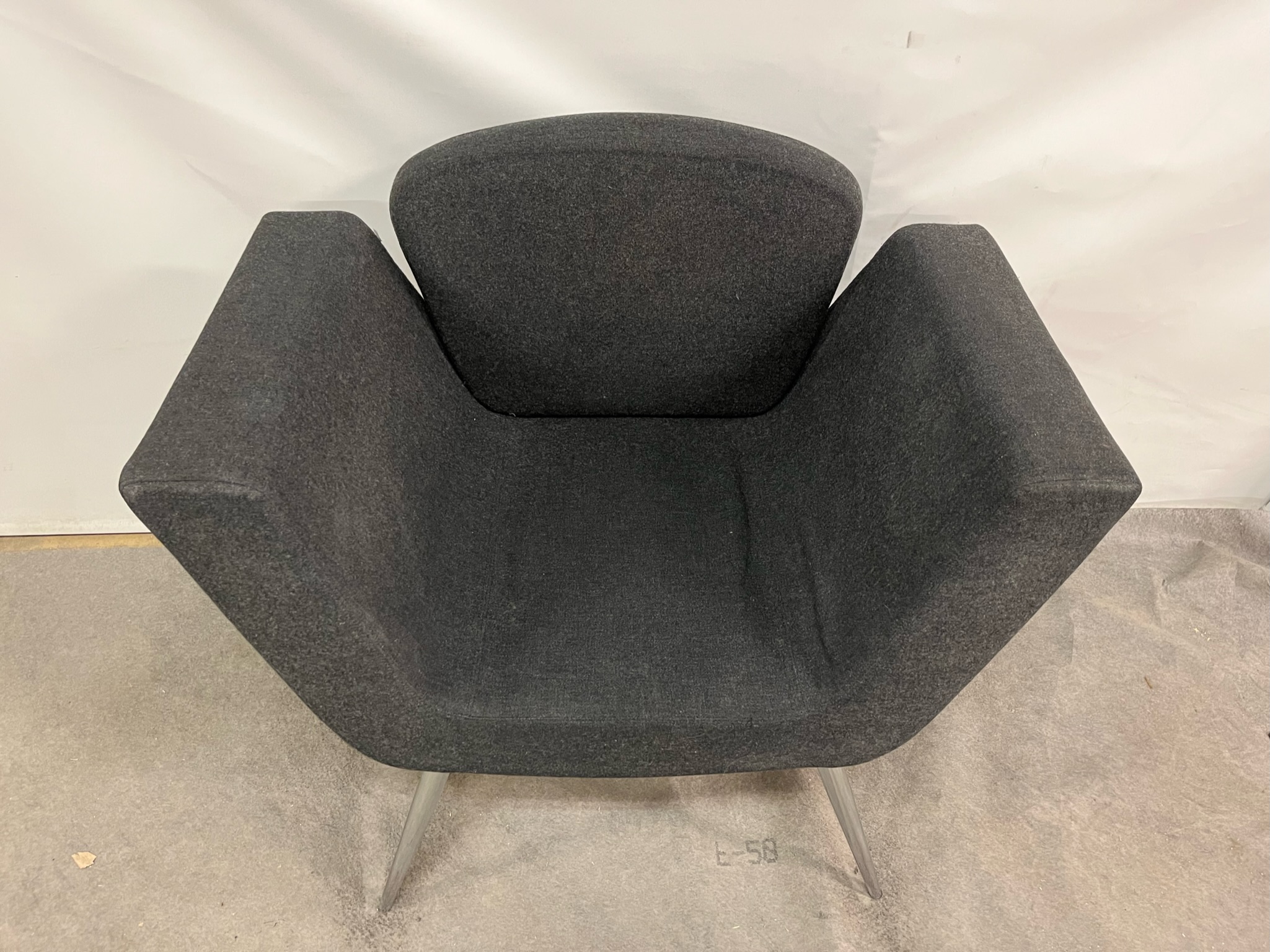 SELT / SOLD Dímon hönnunarstóll, Íslensk hönnun 3