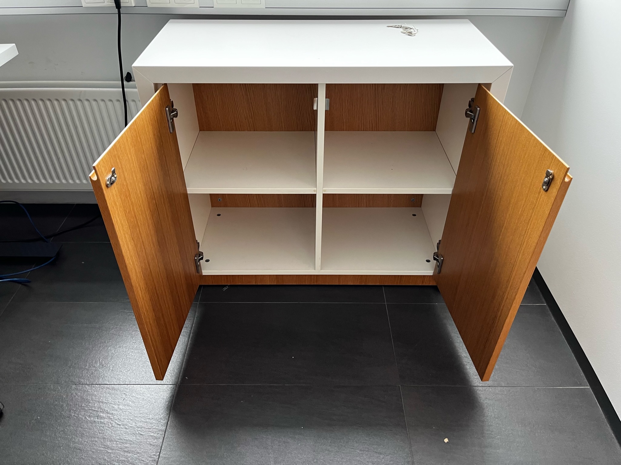 SELT / SOLD Skrifstofuskápur frá Á. Guðmundsson 7