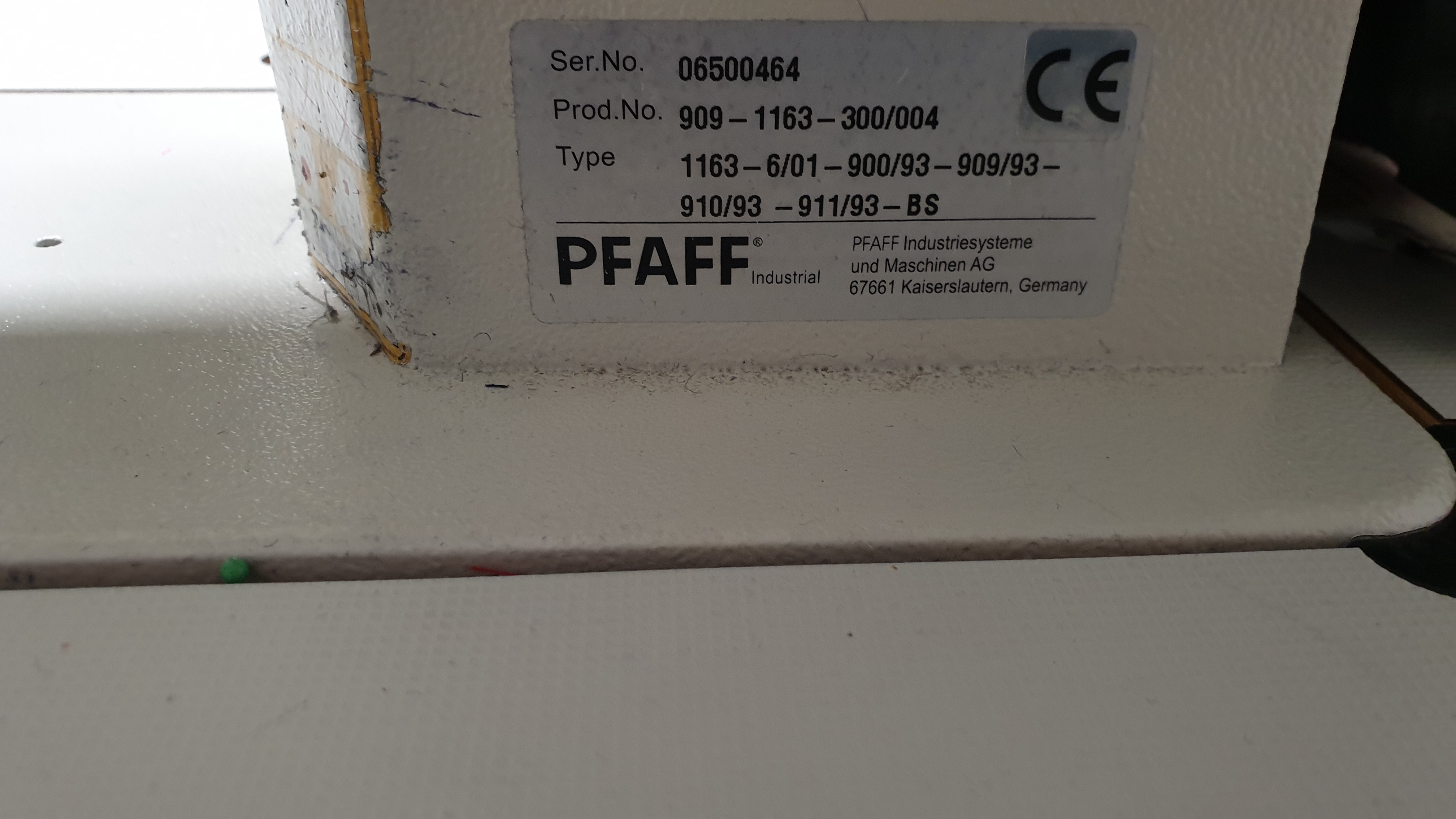 Selt - PFAFF 1163 - Saumavél -sewing machine 2