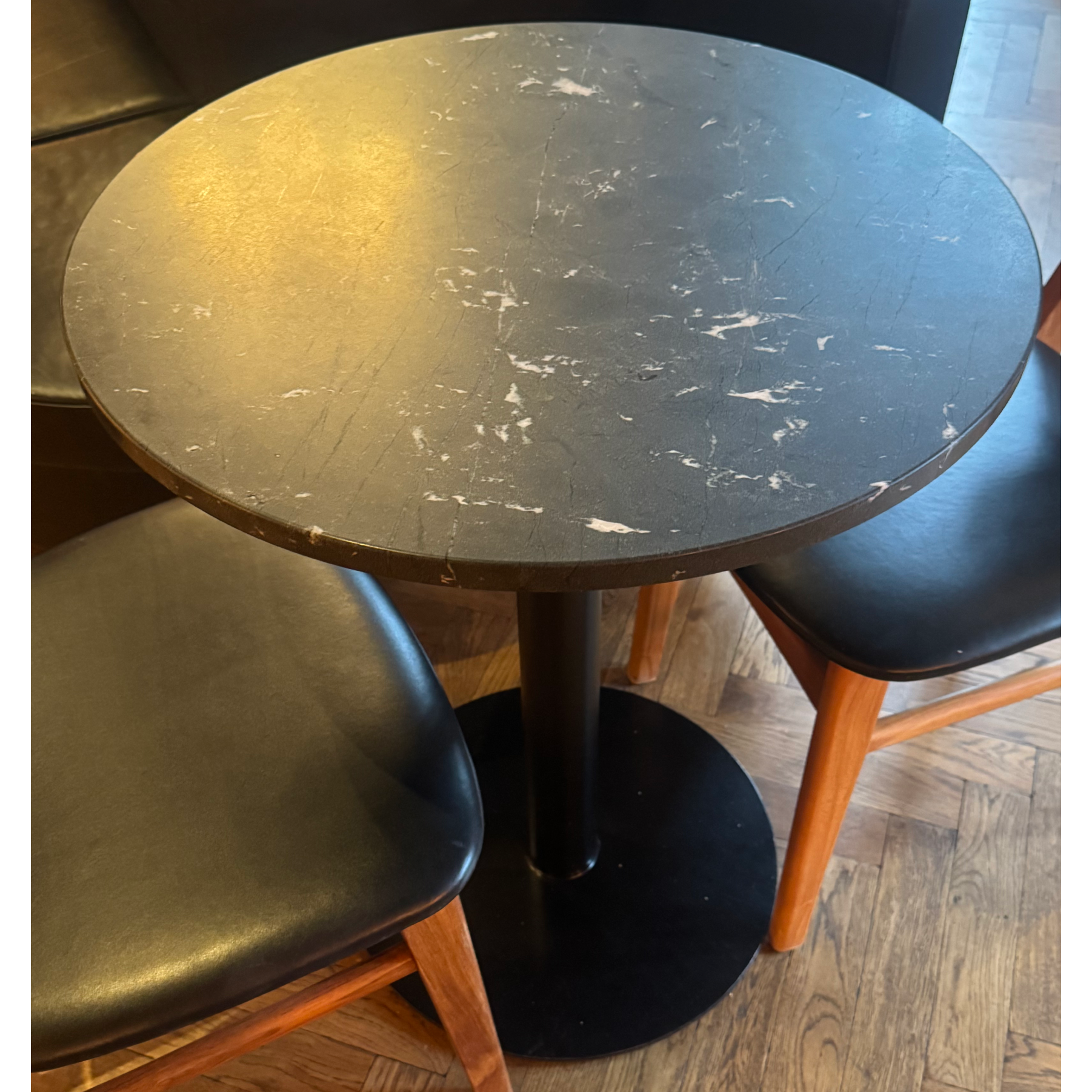 SELT / SOLD Marmaraborð, 3 útfærslur 3