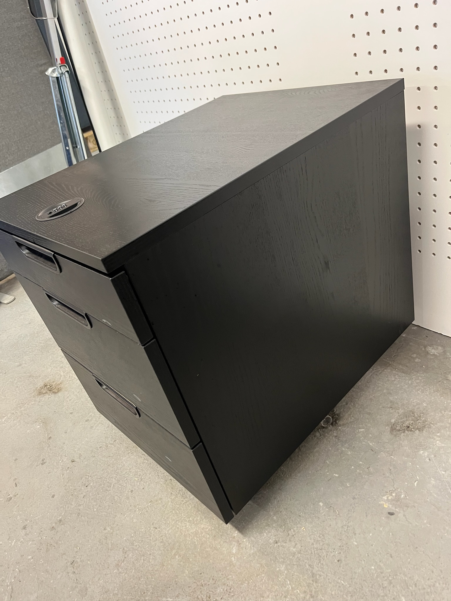 SELT / SOLD IKEA skrifstofukálfur með læsingu 3