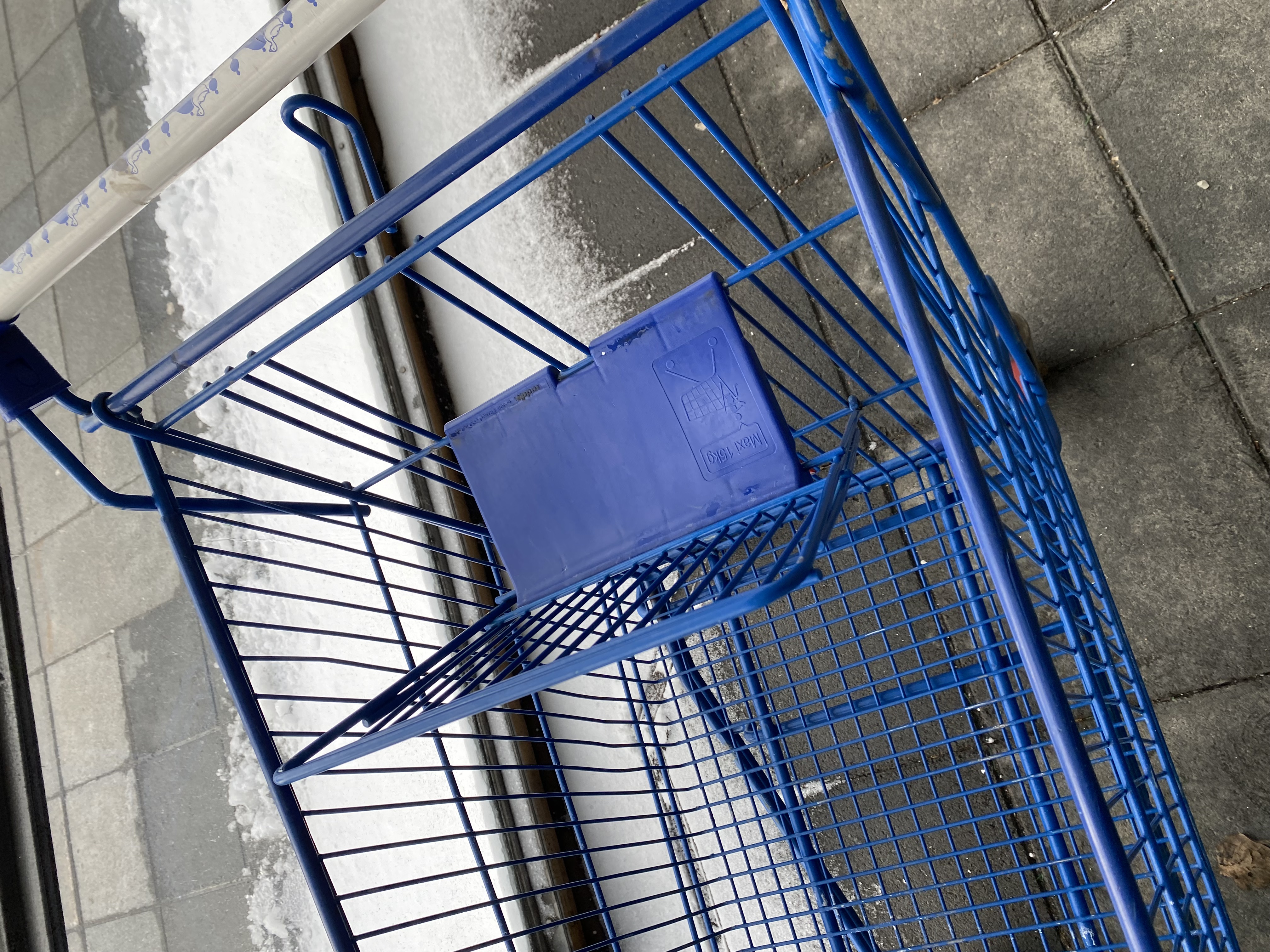 SELT / SOLD Innkaupakerrur 3