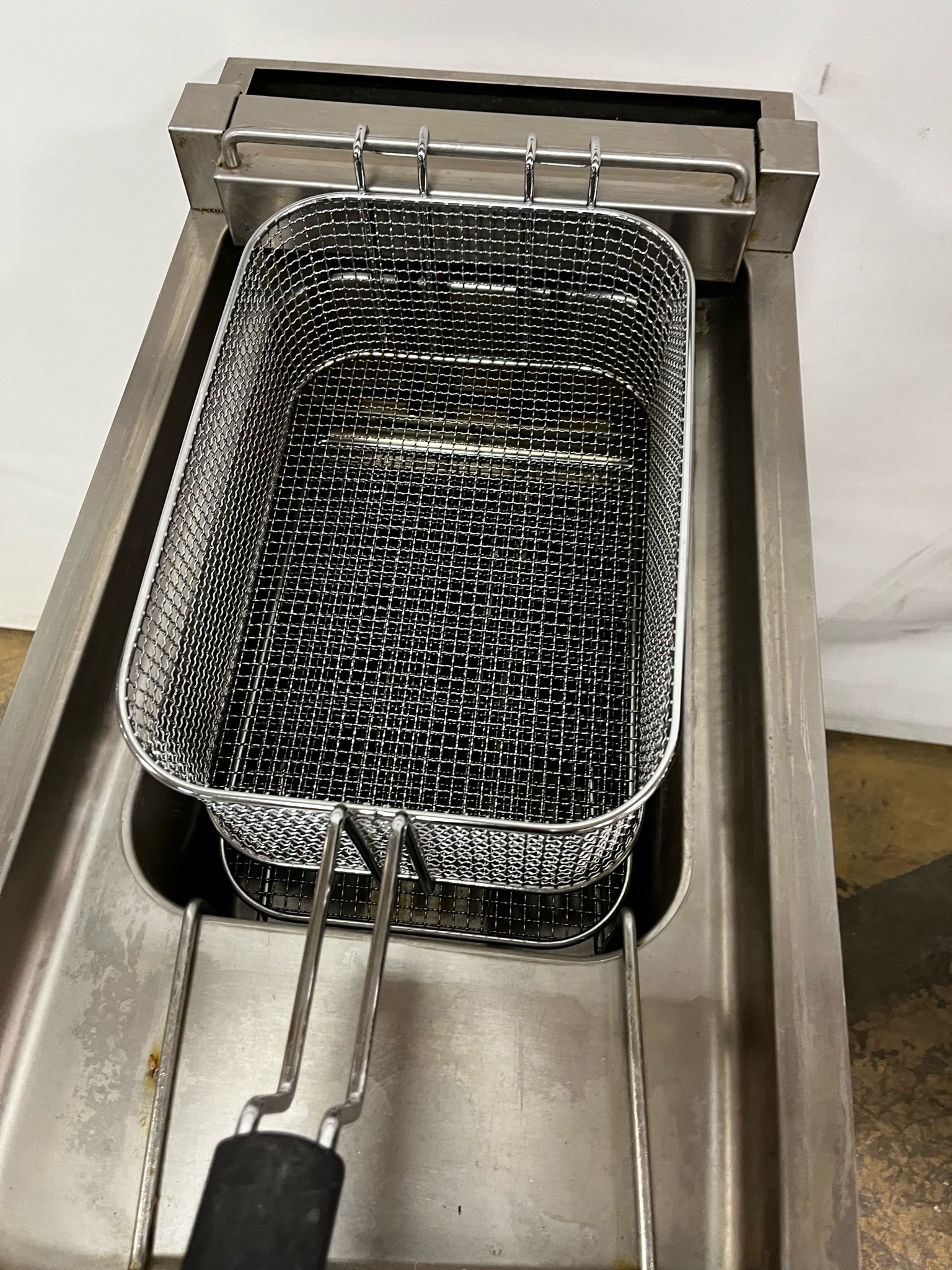 SELT / SOLD Djúpsteikingarpottur frá Zanussi 5
