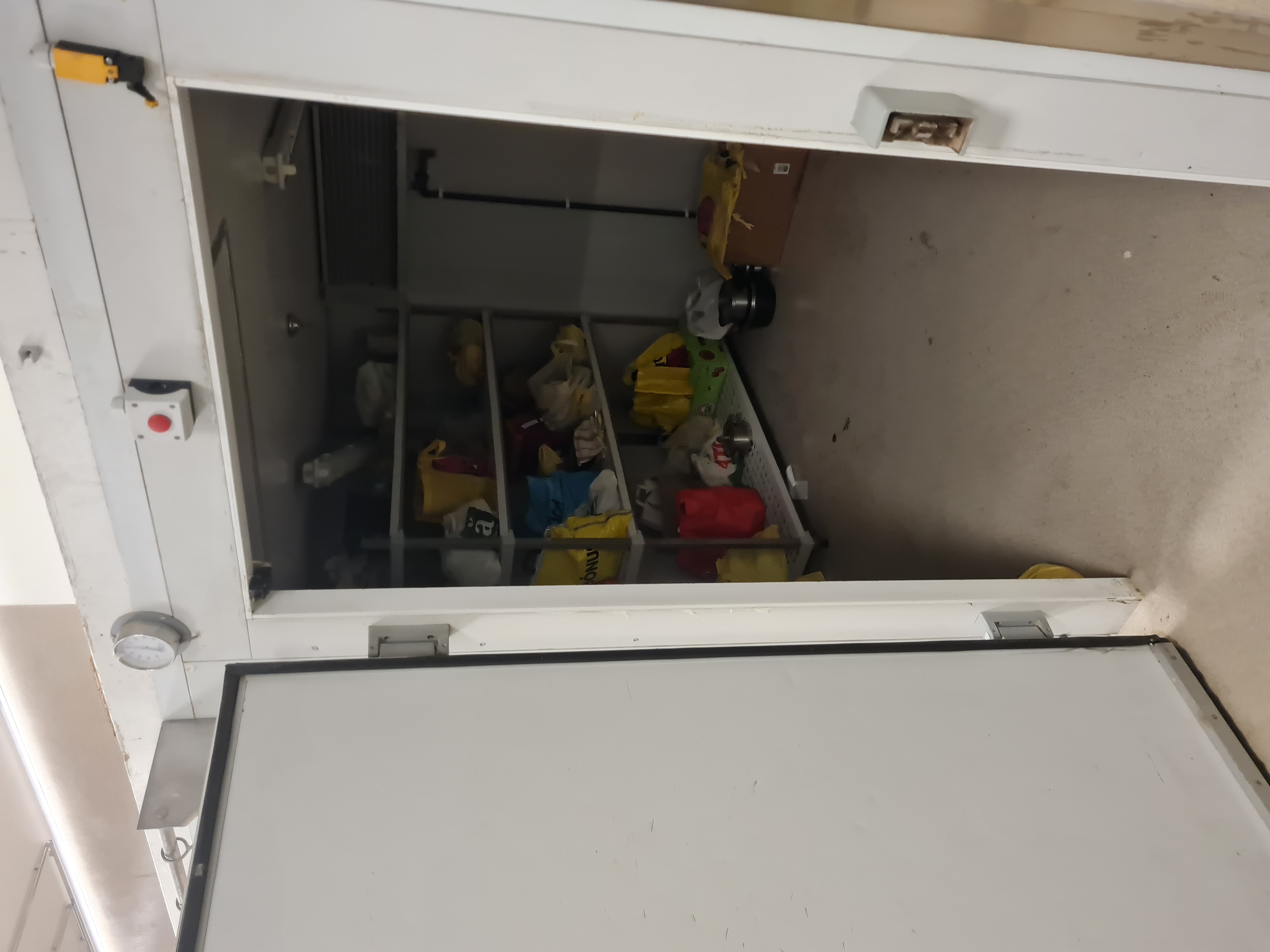 SELT / SOLD - Kæliklefi Dagard manngengur 9 fm - 290 sm x 310sm 4