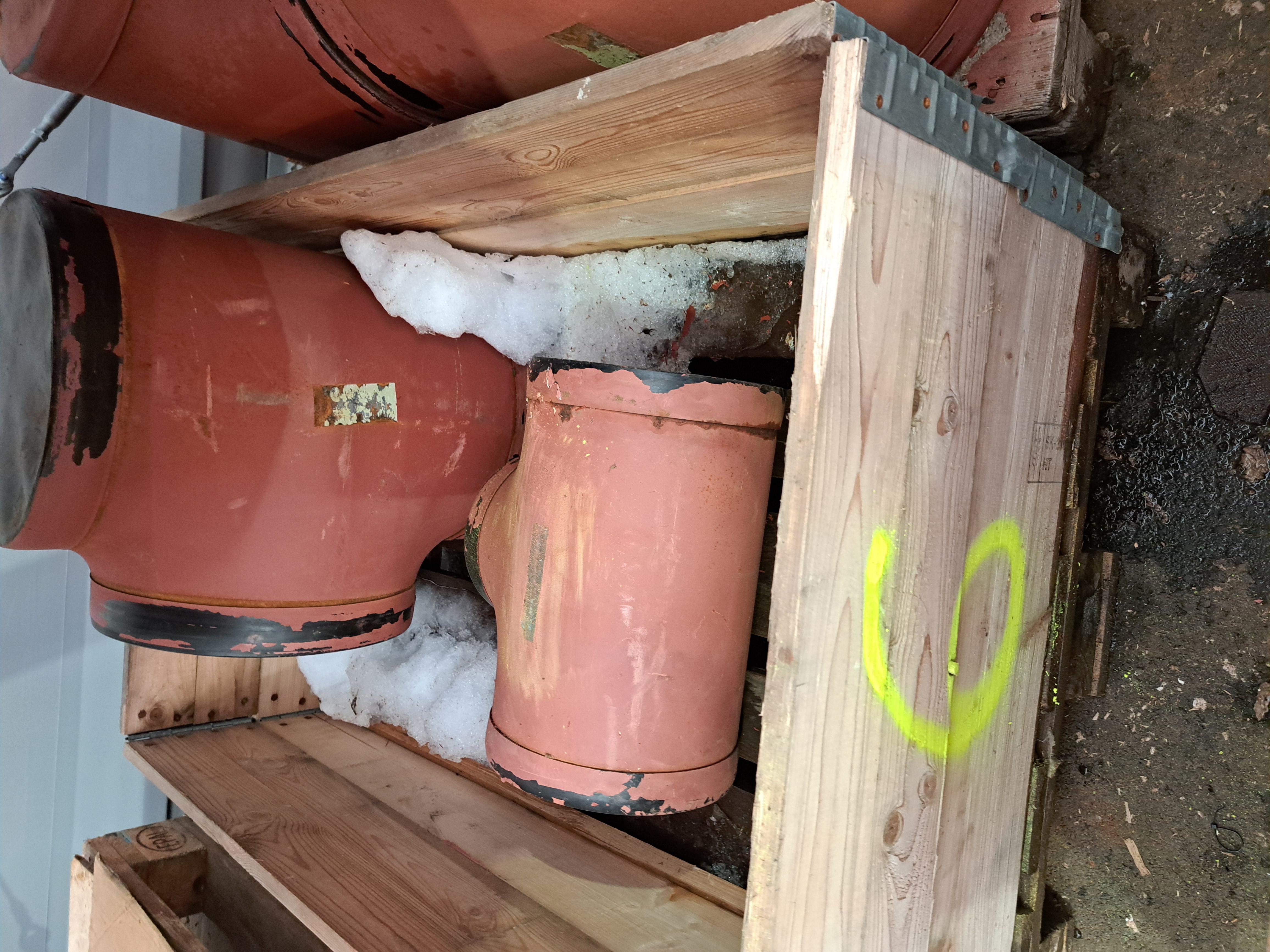 SELT / SOLD - Beygjur - suðuefni - flangsar - suðukragar um 2000 stk. 9