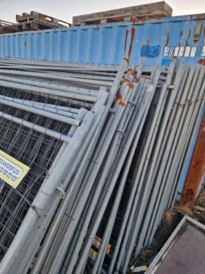 SELT / SOLD - Öryggisgrindur H180 x L340 sm vinnustaðagirðing - um 40 stk/150m 3
