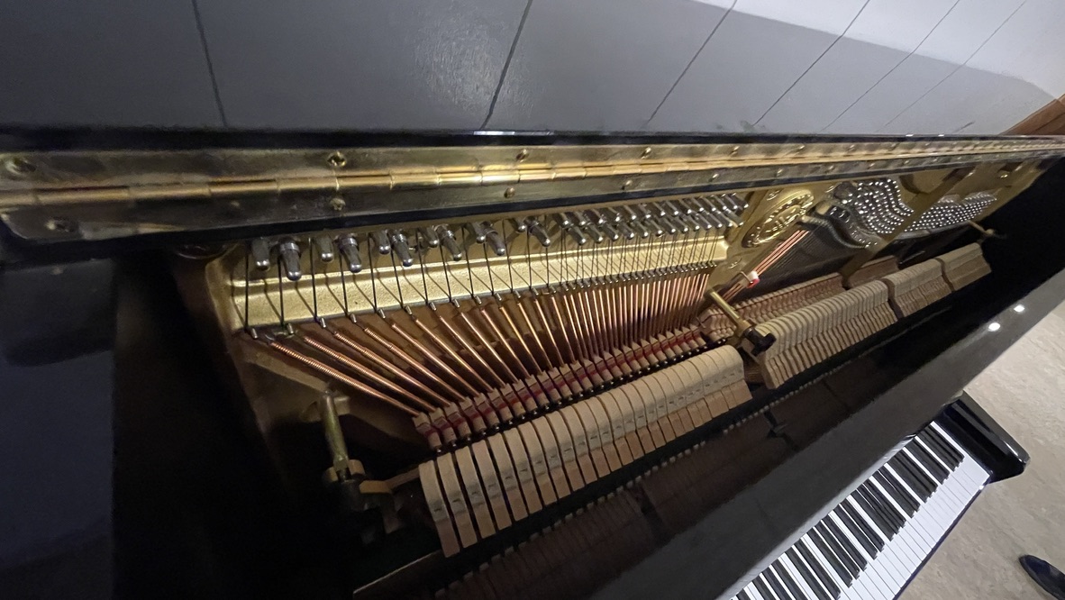SELT / SOLD - Glæsilegt Yamaha U3AS UPRIGHT PIANO Black 9