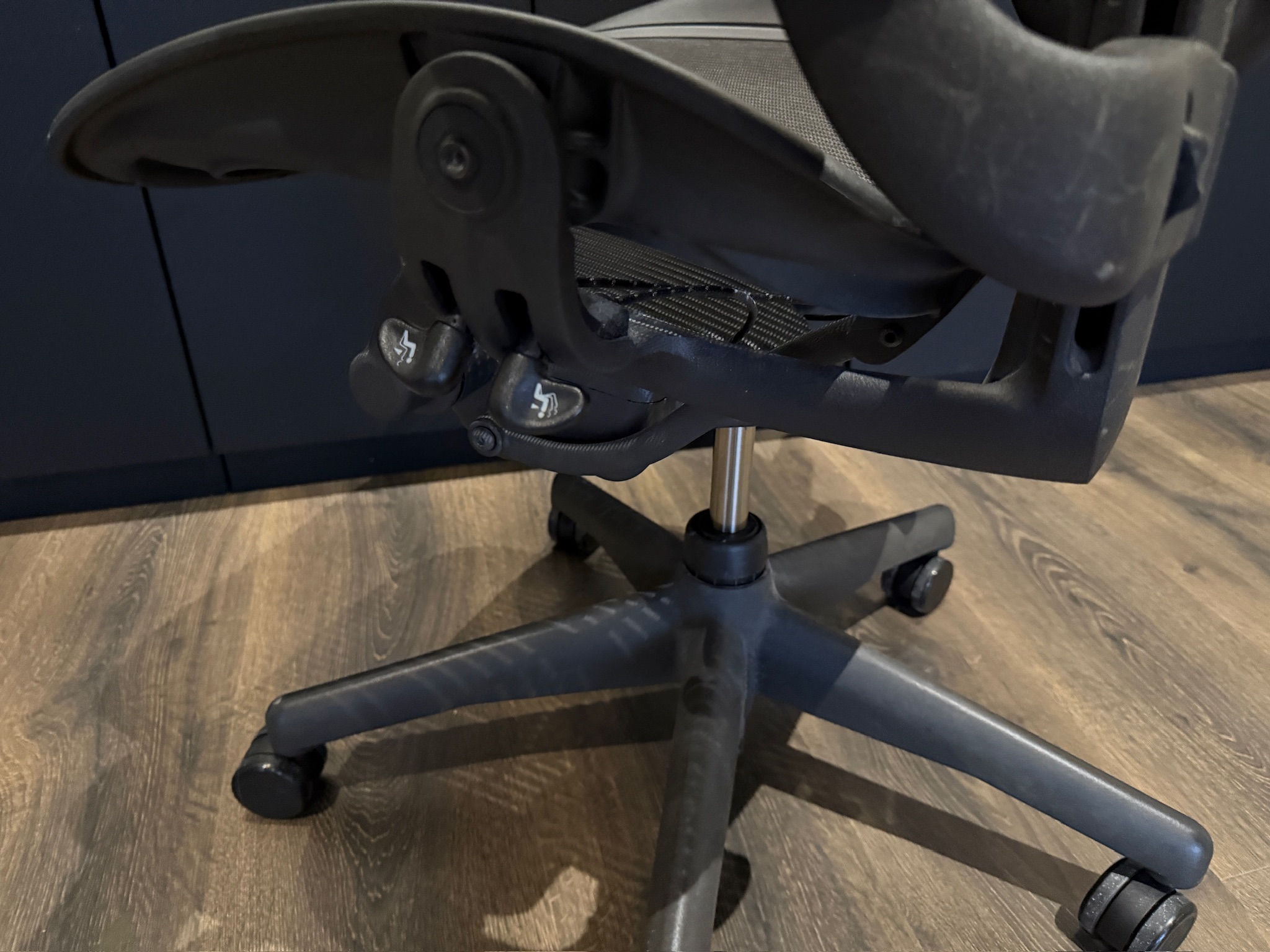 SELT / SOLD Herman Miller Aeron, C stærð 7