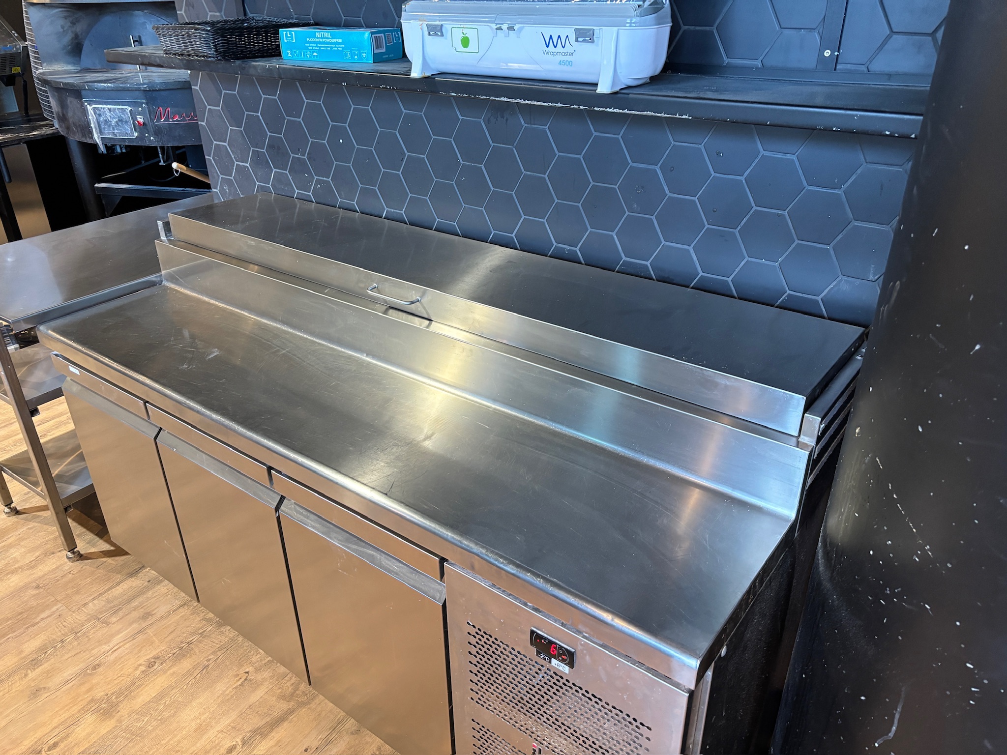 SELT / SOLD Samlokuborð Prep Counter kæliborð frá ilsa L180 x D70 x H85 10