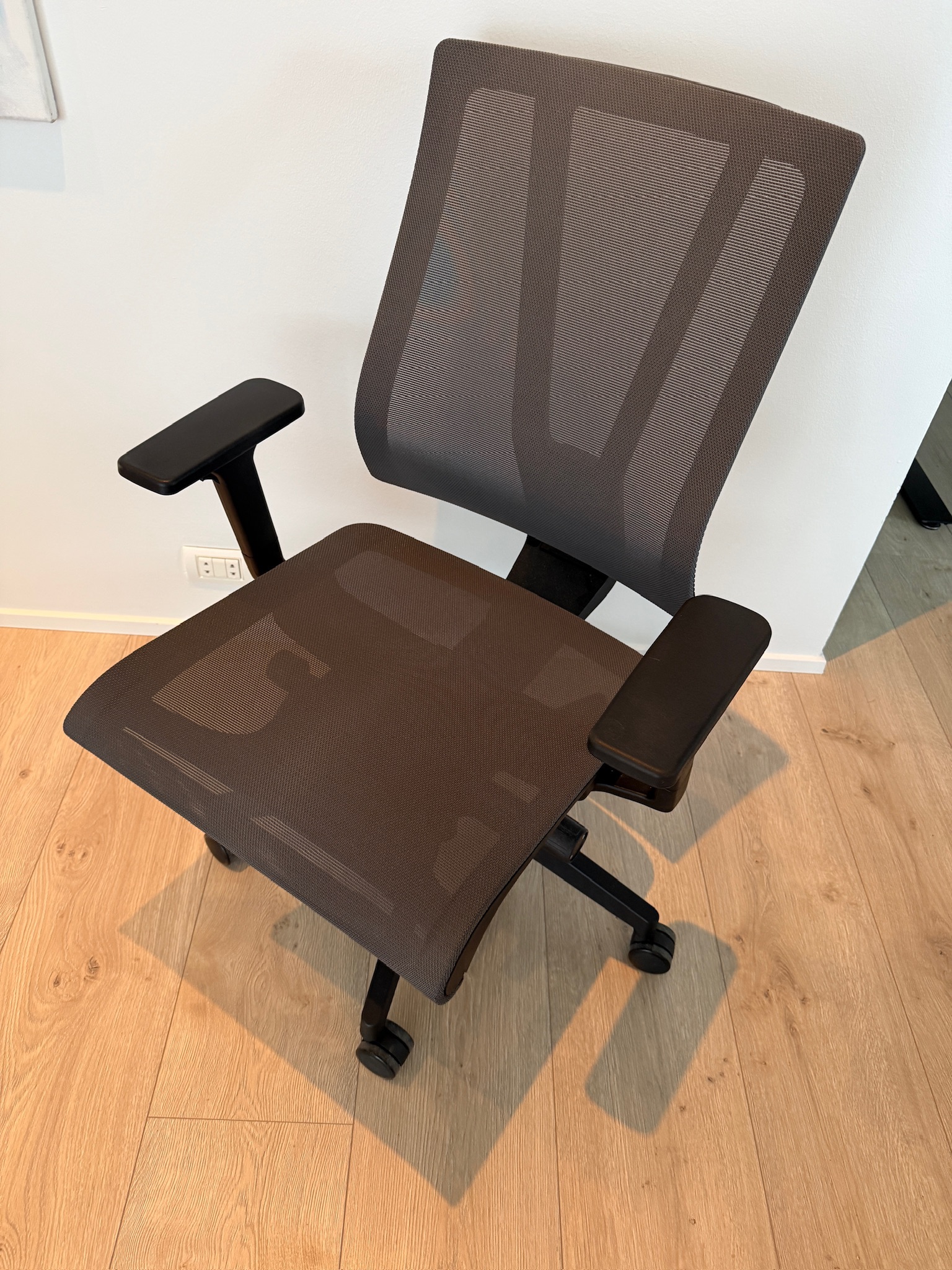 SELT / SOLD Skrifborðsstóll frá Á. Guðmundsson 2