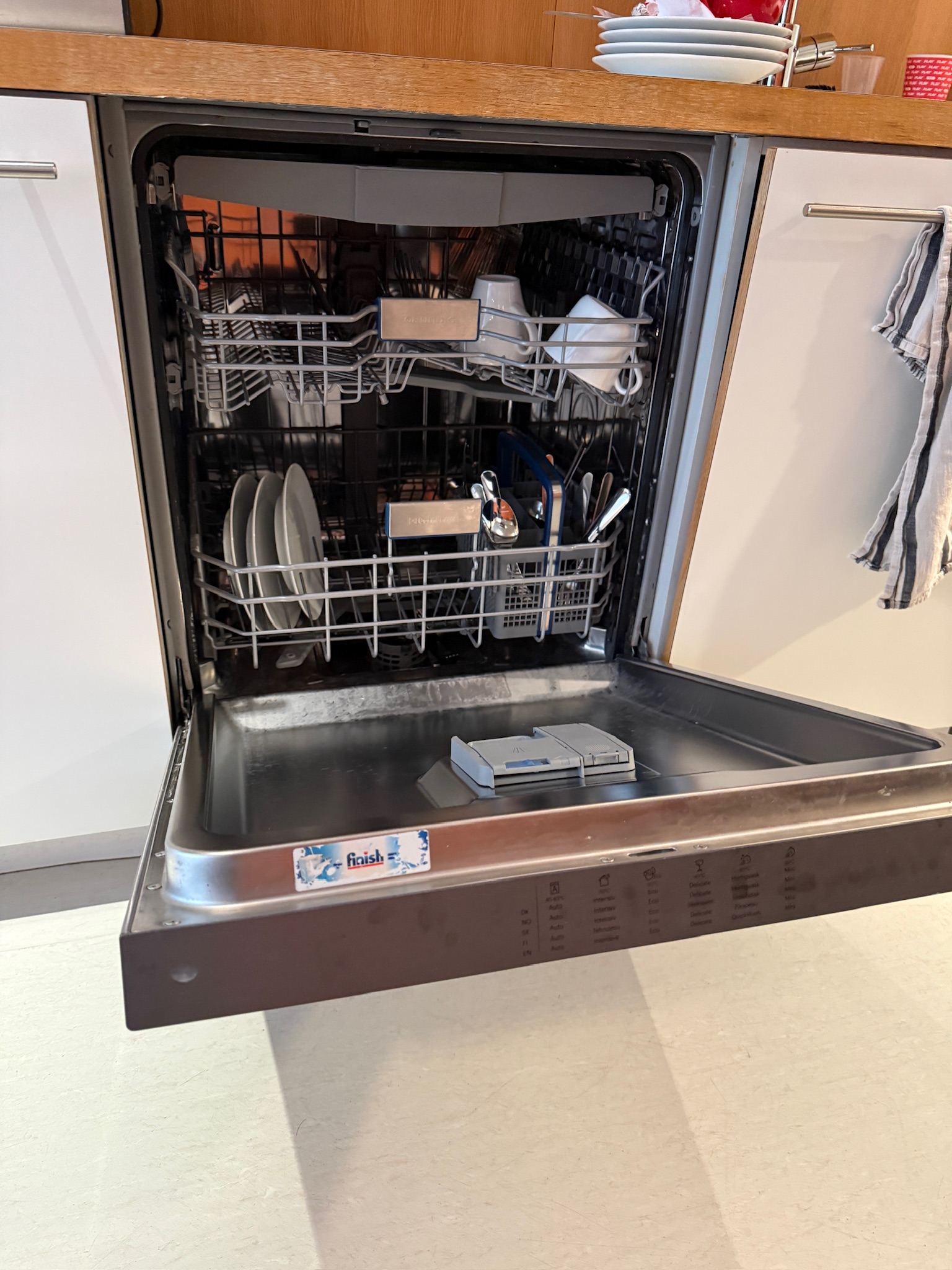 SELT / SOLD - Grundig uppþvottavél - PLAY 2