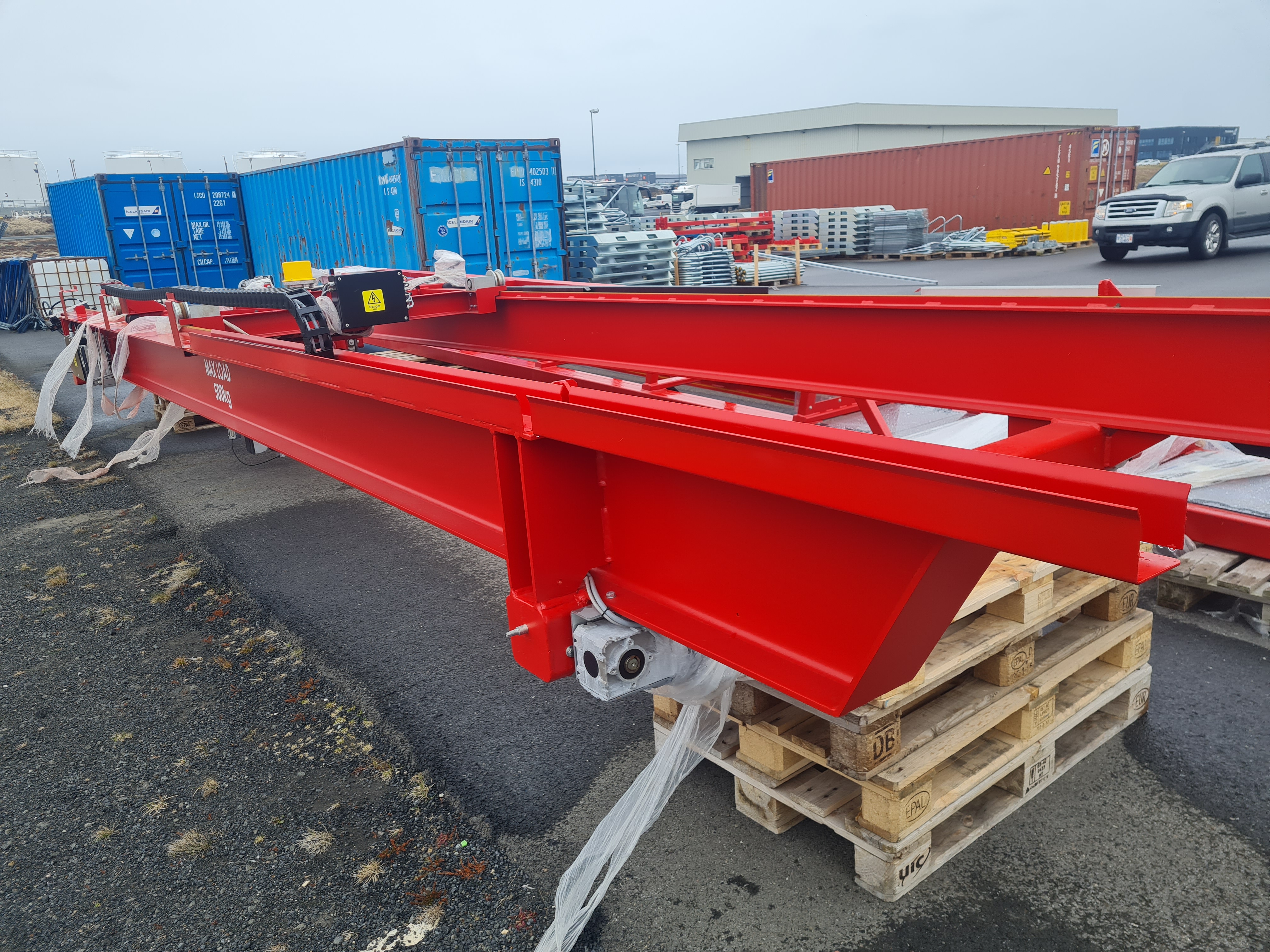 SELT / SOLD - Brúkrani - 11 metrar 2