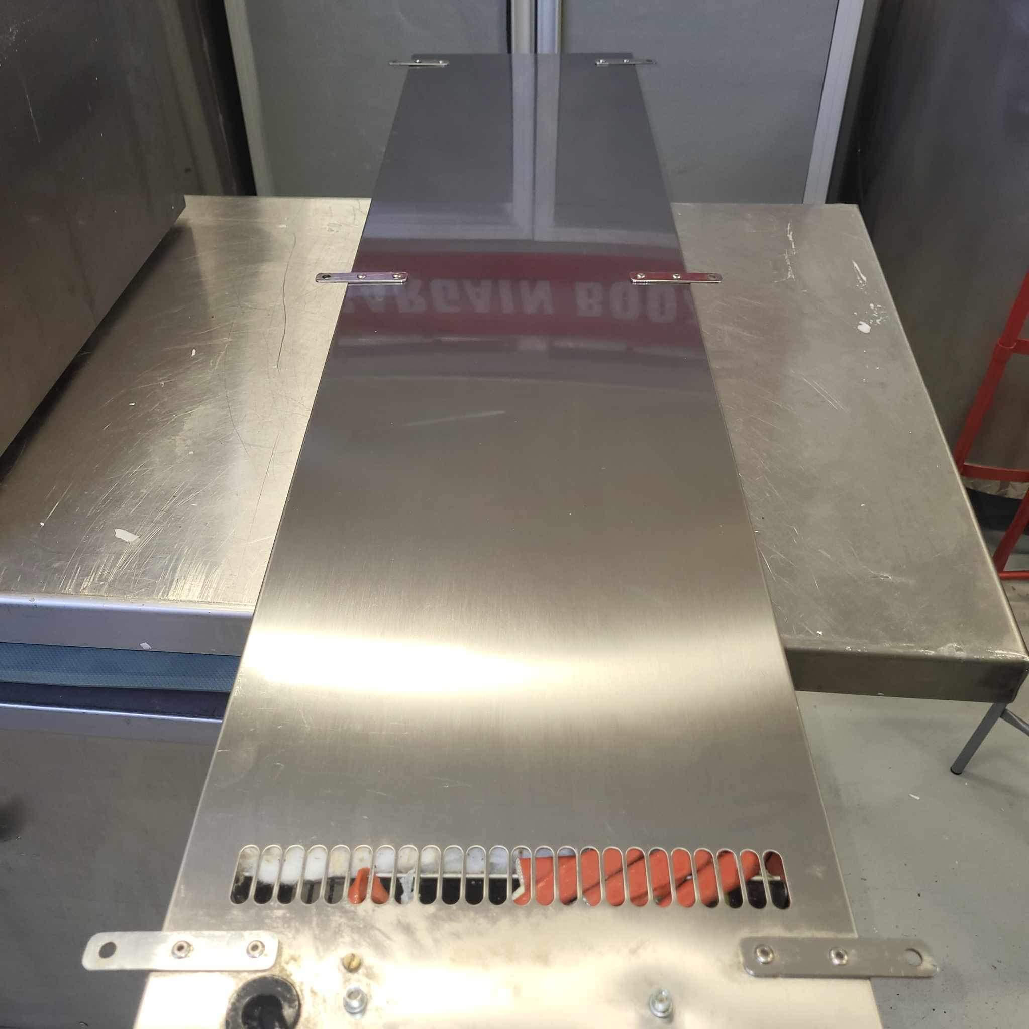 SELT / SOLD Hitalampi / Glo-Ray Food Warmer strip warmer, L130 x B30 sm. 2