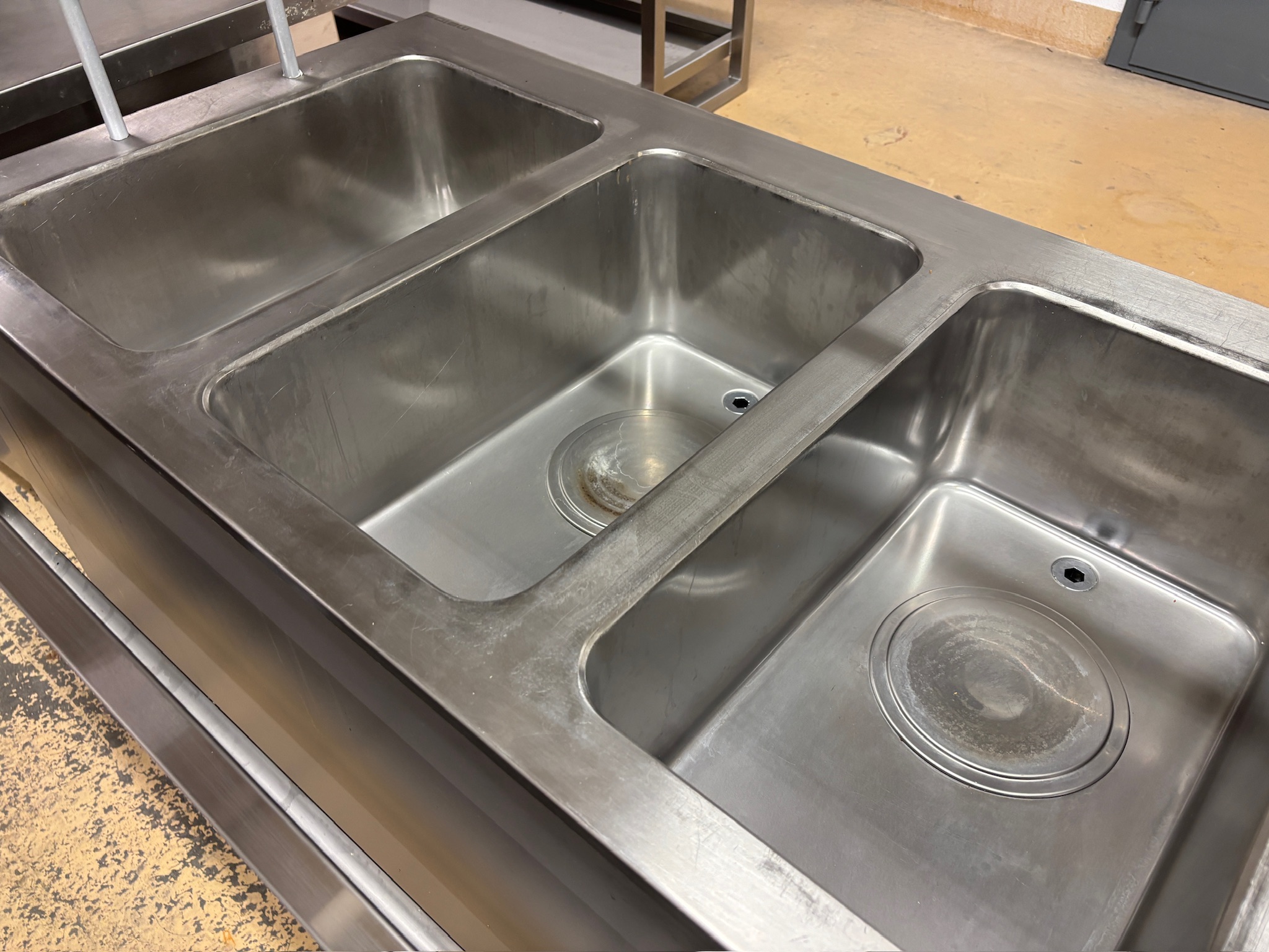 SELT / SOLD Metos gastroborð með hnerrivörn B120xD65/115xH90/128 sm. 4