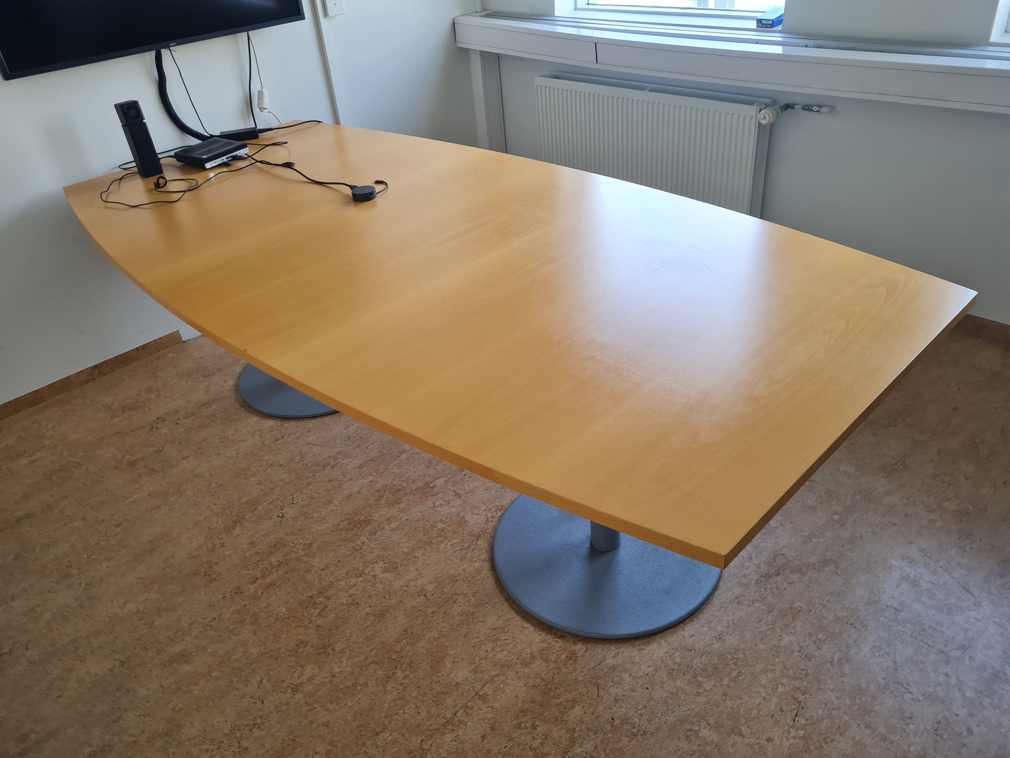 SELT / SOLD Fundarborð - 250 x 120 sm. (6-8 manna) 3