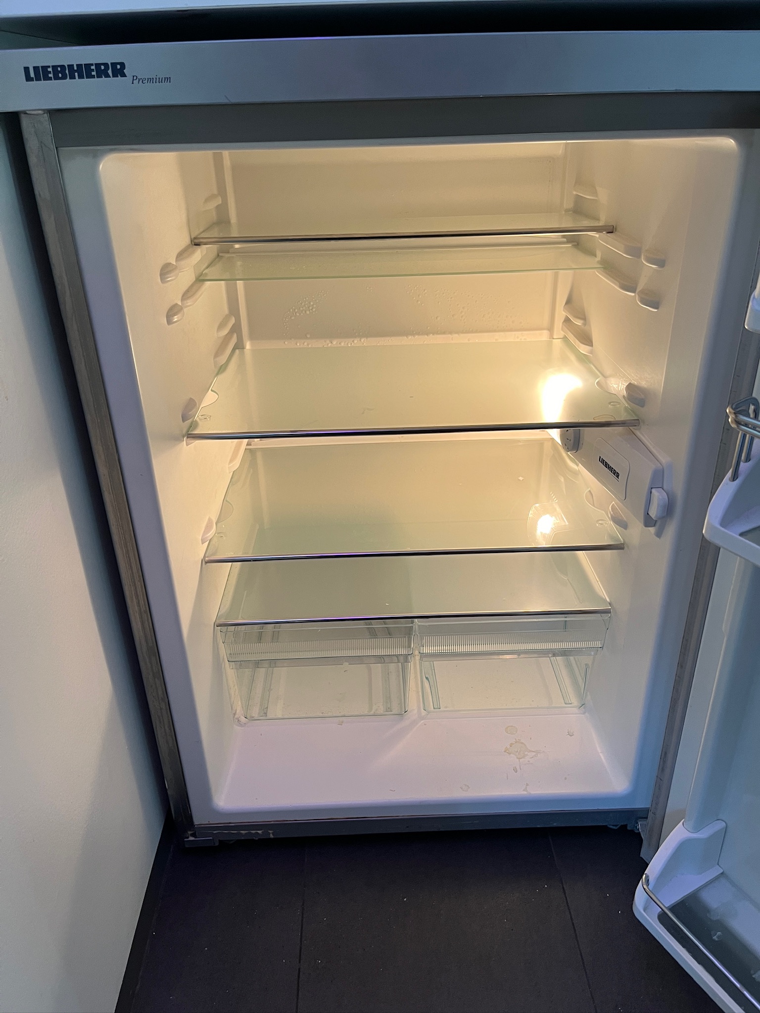 SELT / SOLD Liebherr Premium - minibar / ísskápur (2 stk.) 4