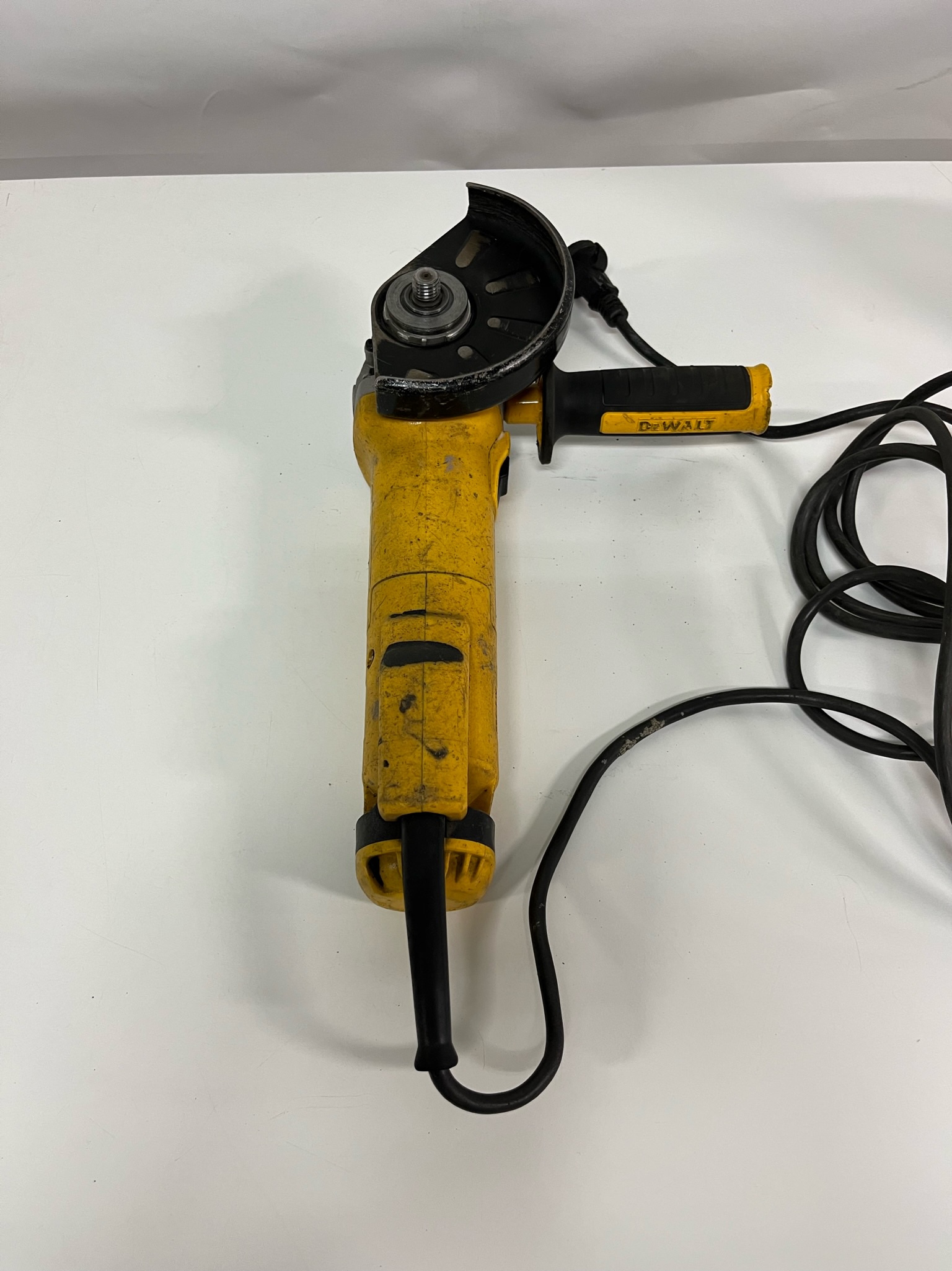 SELT / SOLD Slípirokkur DeWalt DWE4237